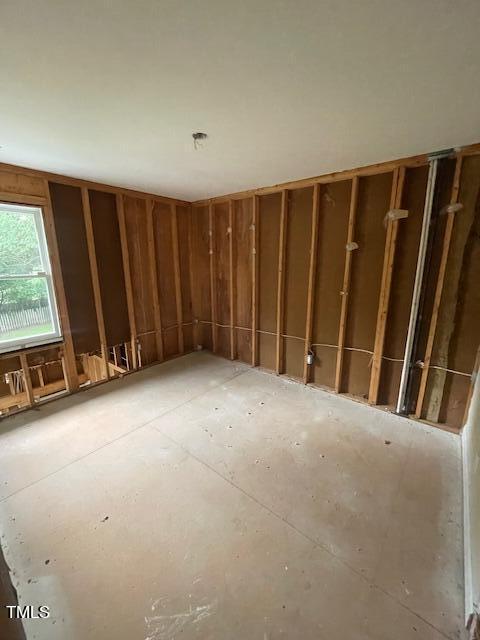 2638 Davis Street Property Photo 7