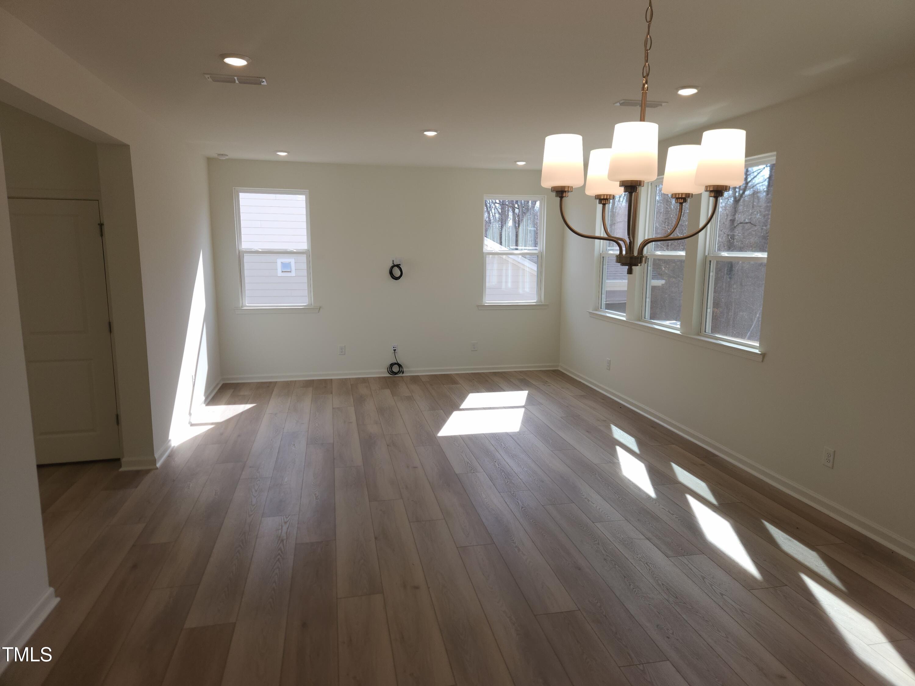 39 Longdale Drive Property Photo 6