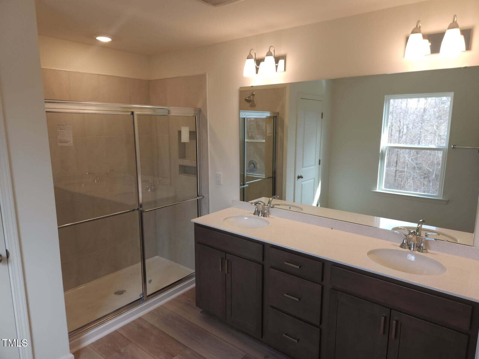 39 Longdale Drive Property Photo 12