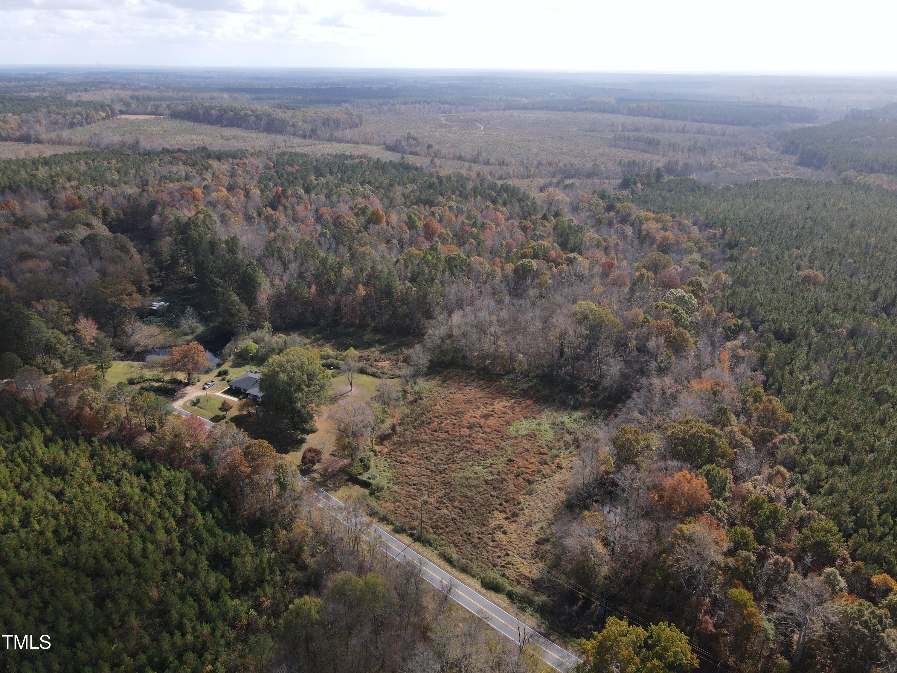 000 Big Woods Rd. Property Photo 6
