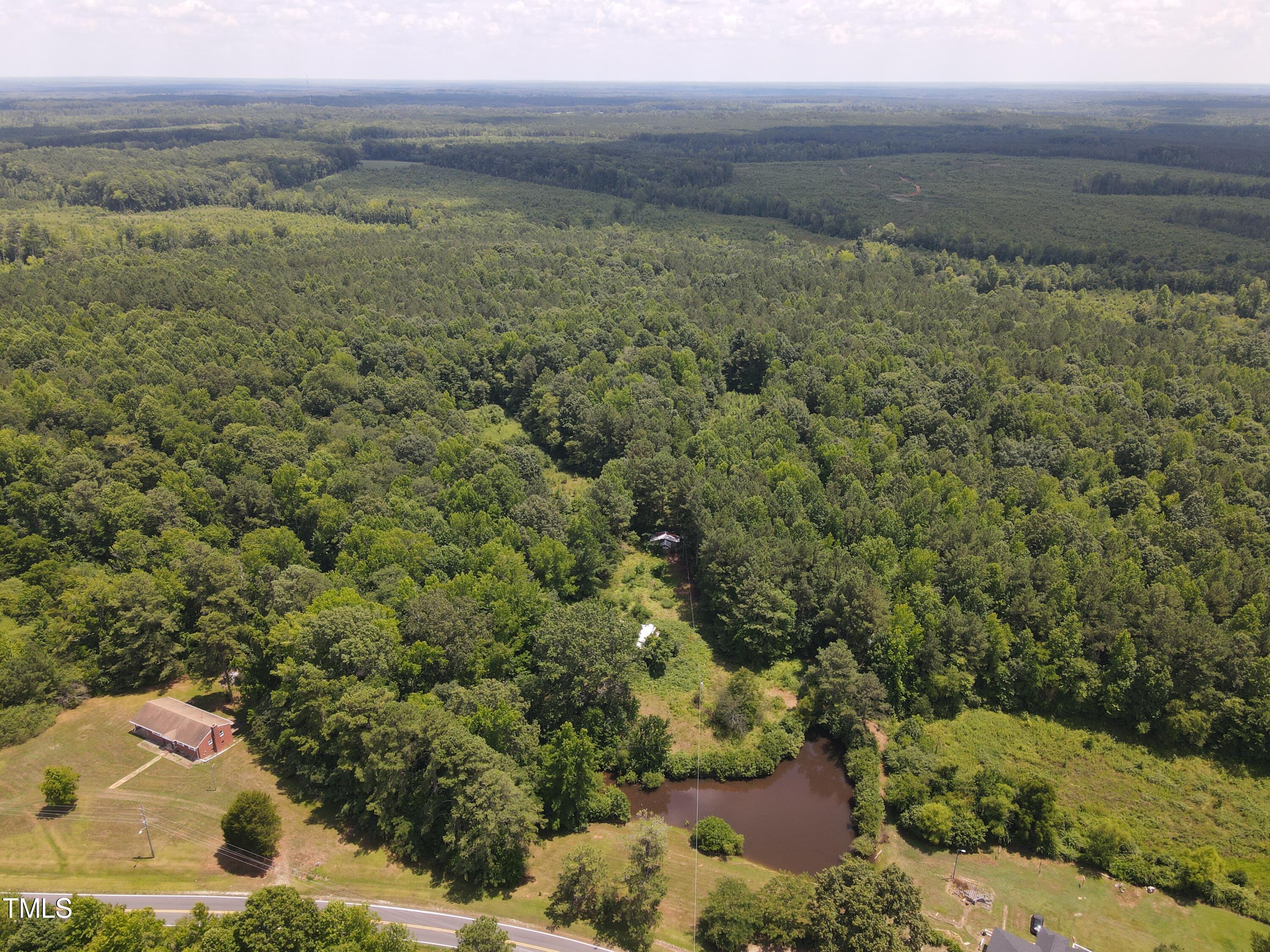 000 Big Woods Rd. Property Photo 11