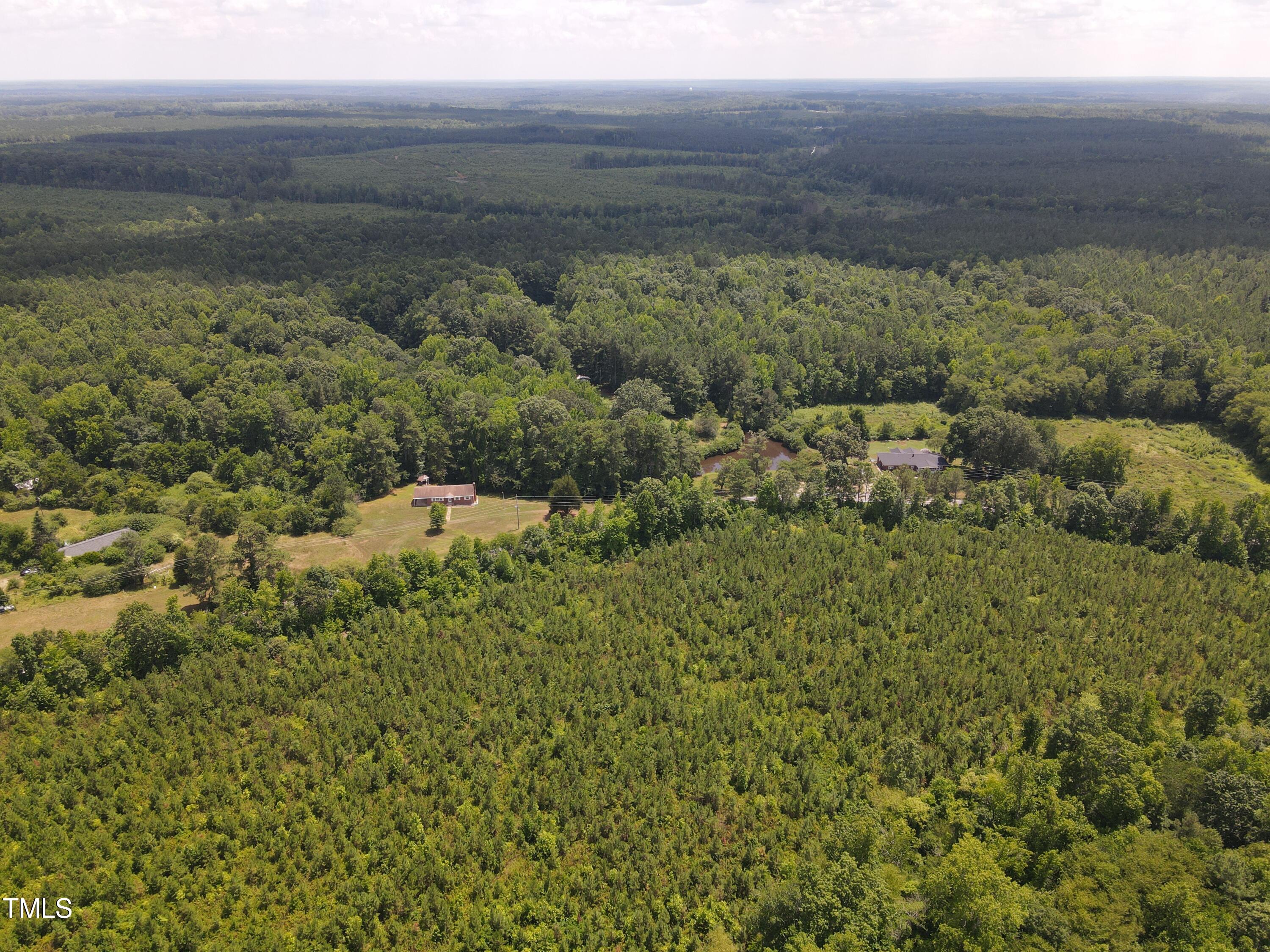 000 Big Woods Rd. Property Photo 15