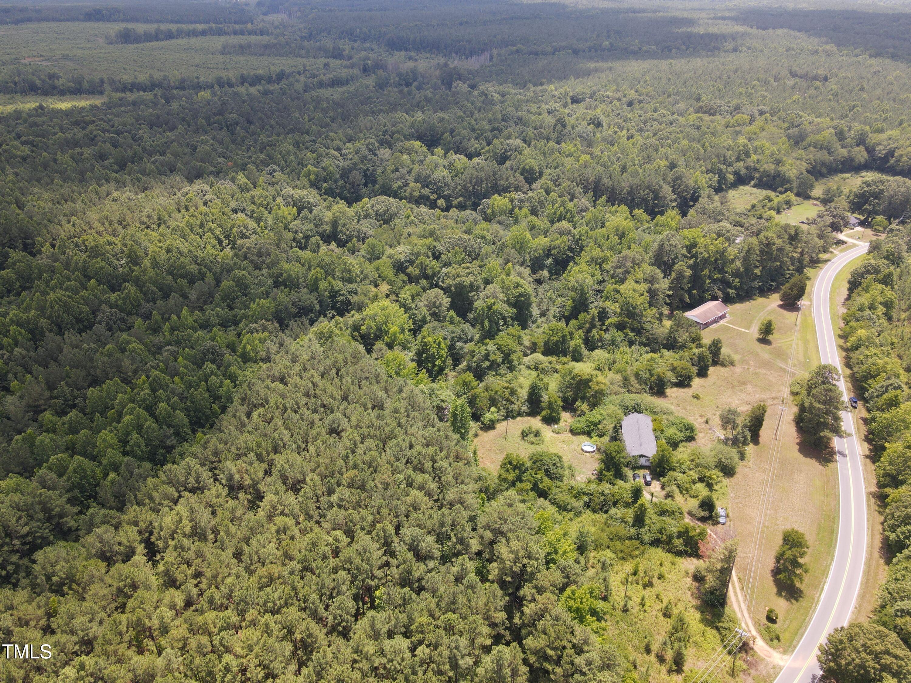 000 Big Woods Rd. Property Photo 16
