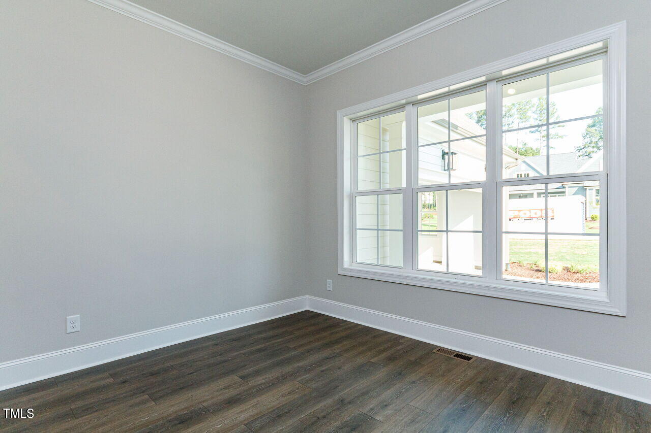 6052 Scalybark Property Photo 8