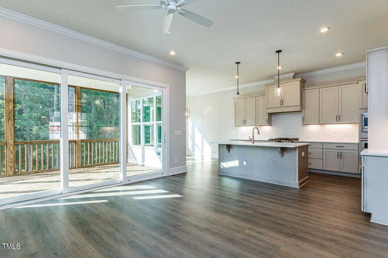 6052 Scalybark Property Photo 12