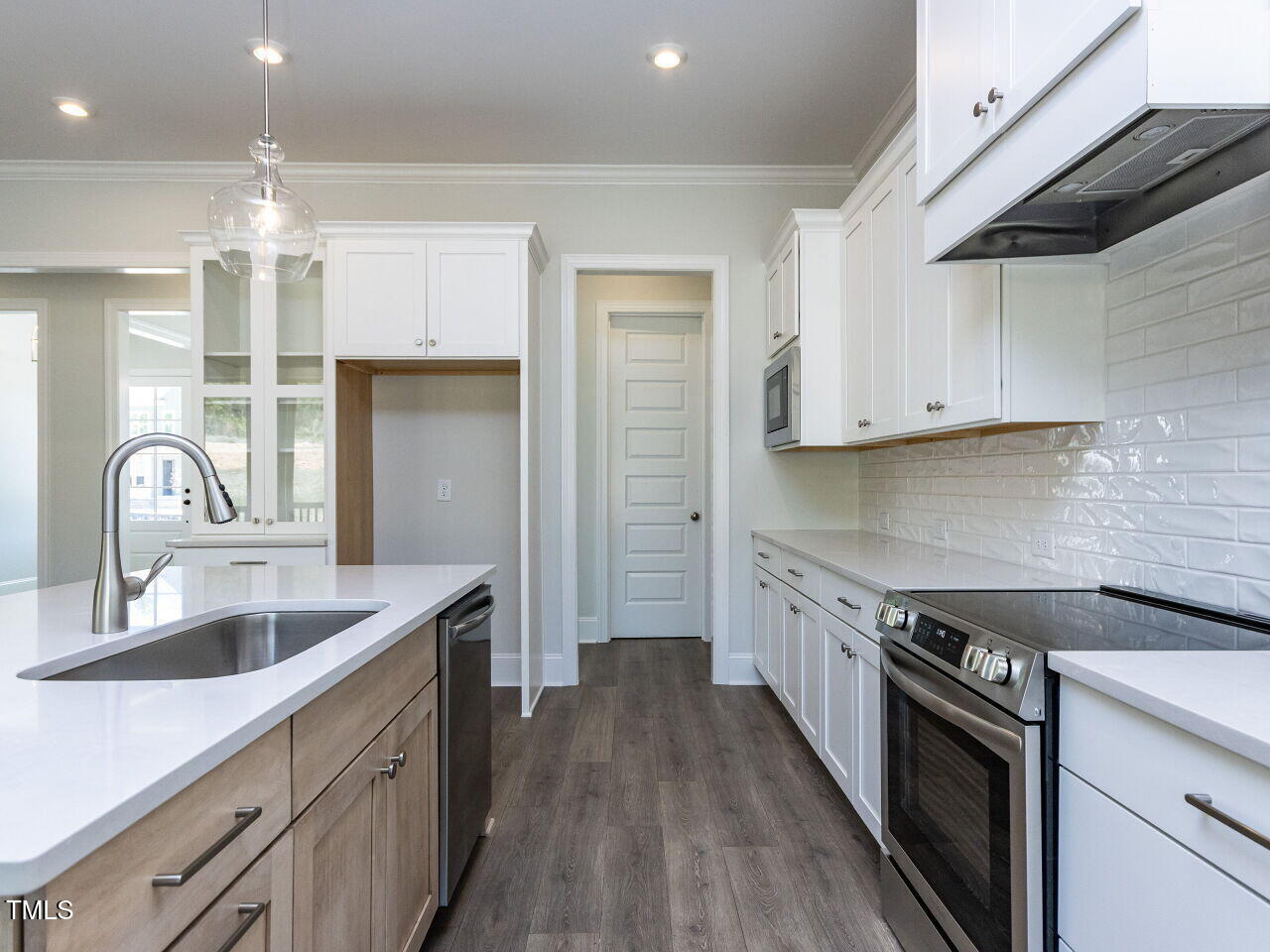 6052 Scalybark Road Property Photo 13