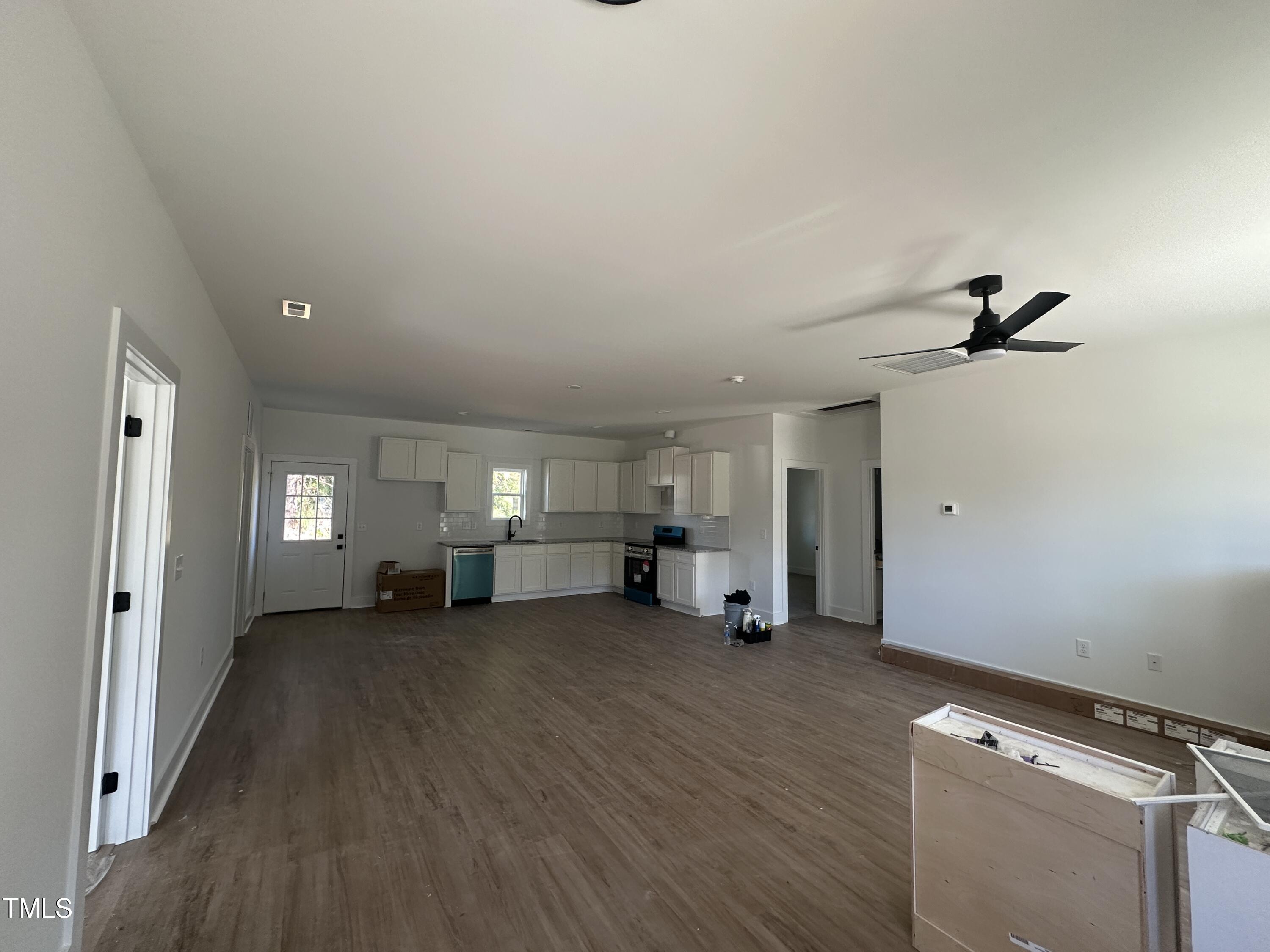 132 Ewing Drive Property Photo 3