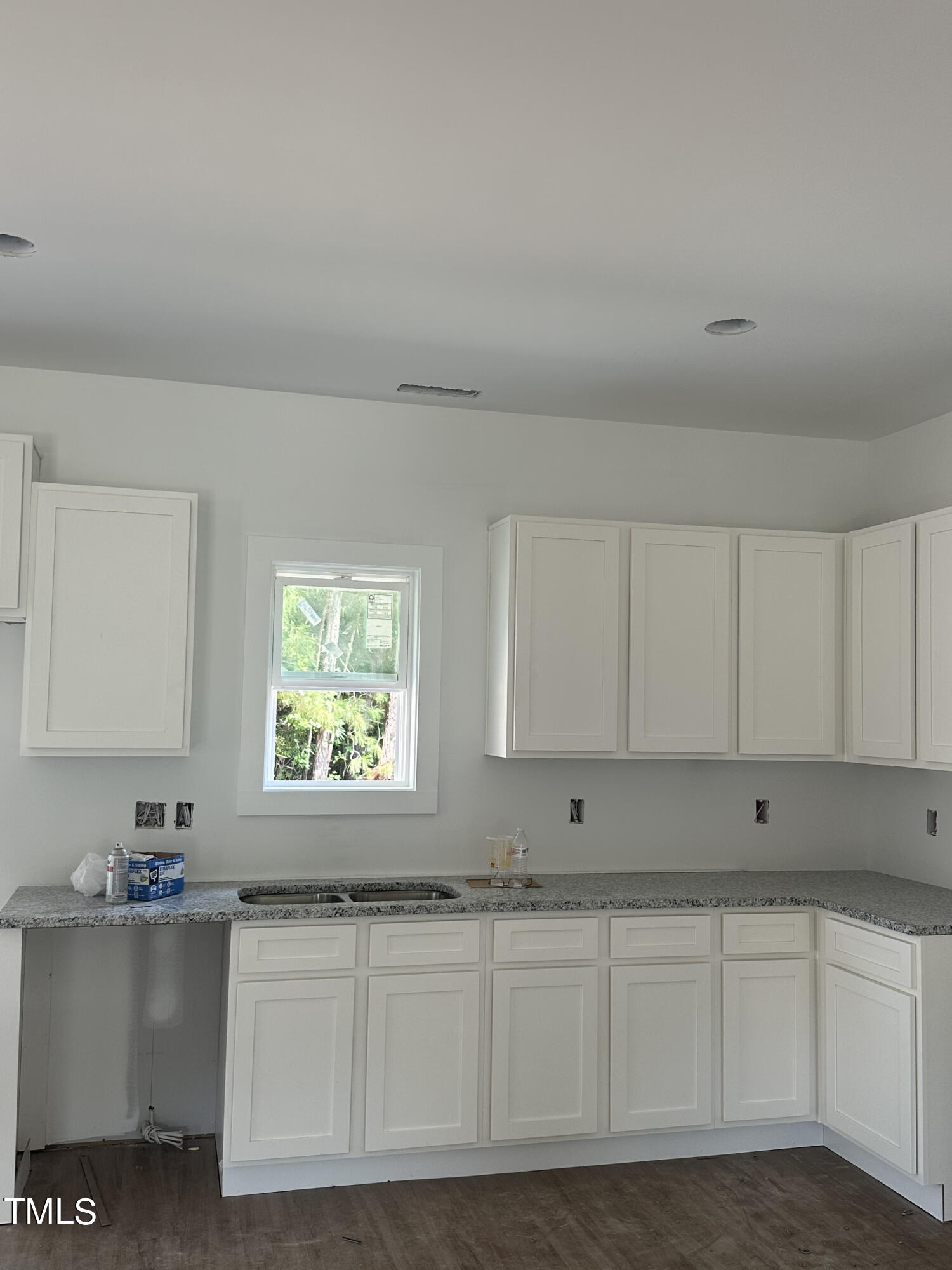 132 Ewing Drive Property Photo 4