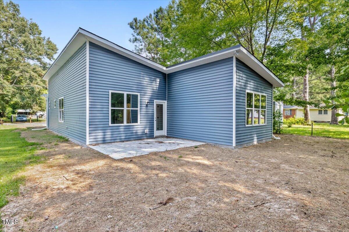 812 East Street Property Photo 26