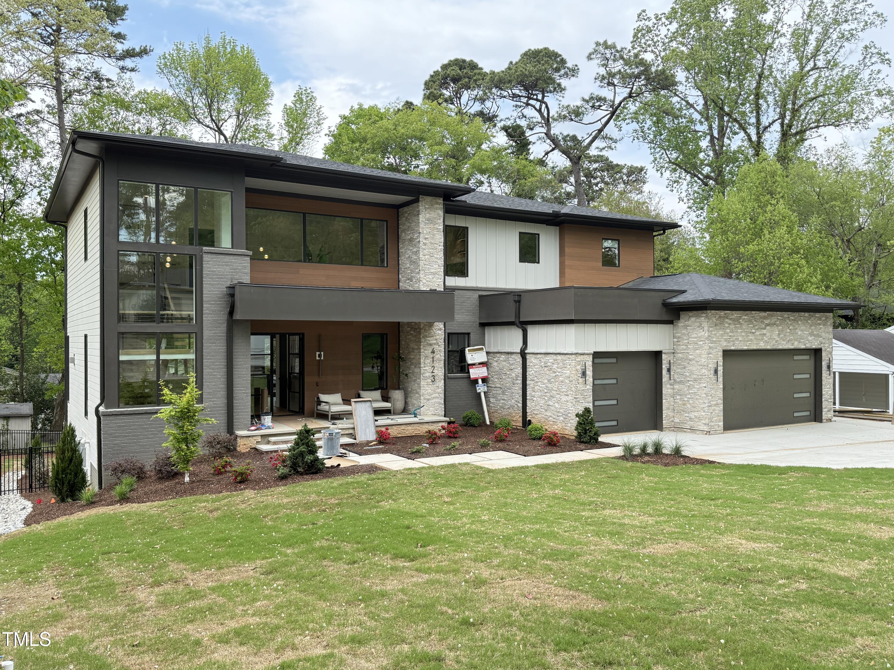4123 Rockingham Drive Property Photo 2