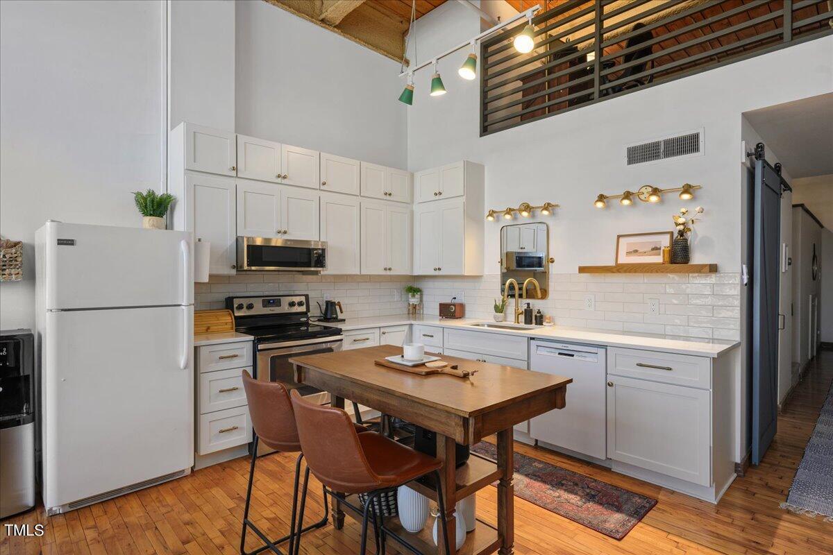 500 N Duke Street # 203 Property Photo 4