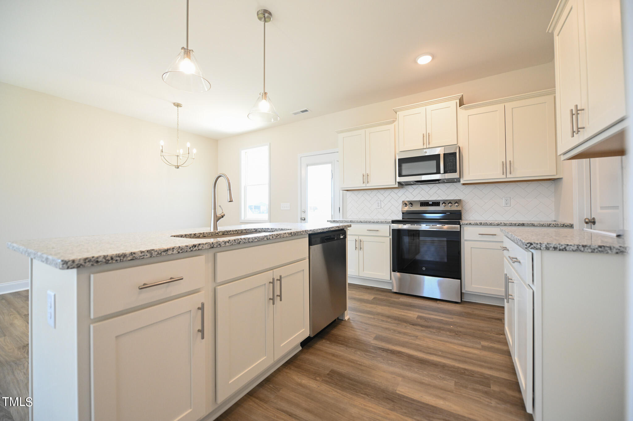 123 Johnson Ridge Way Property Photo 15