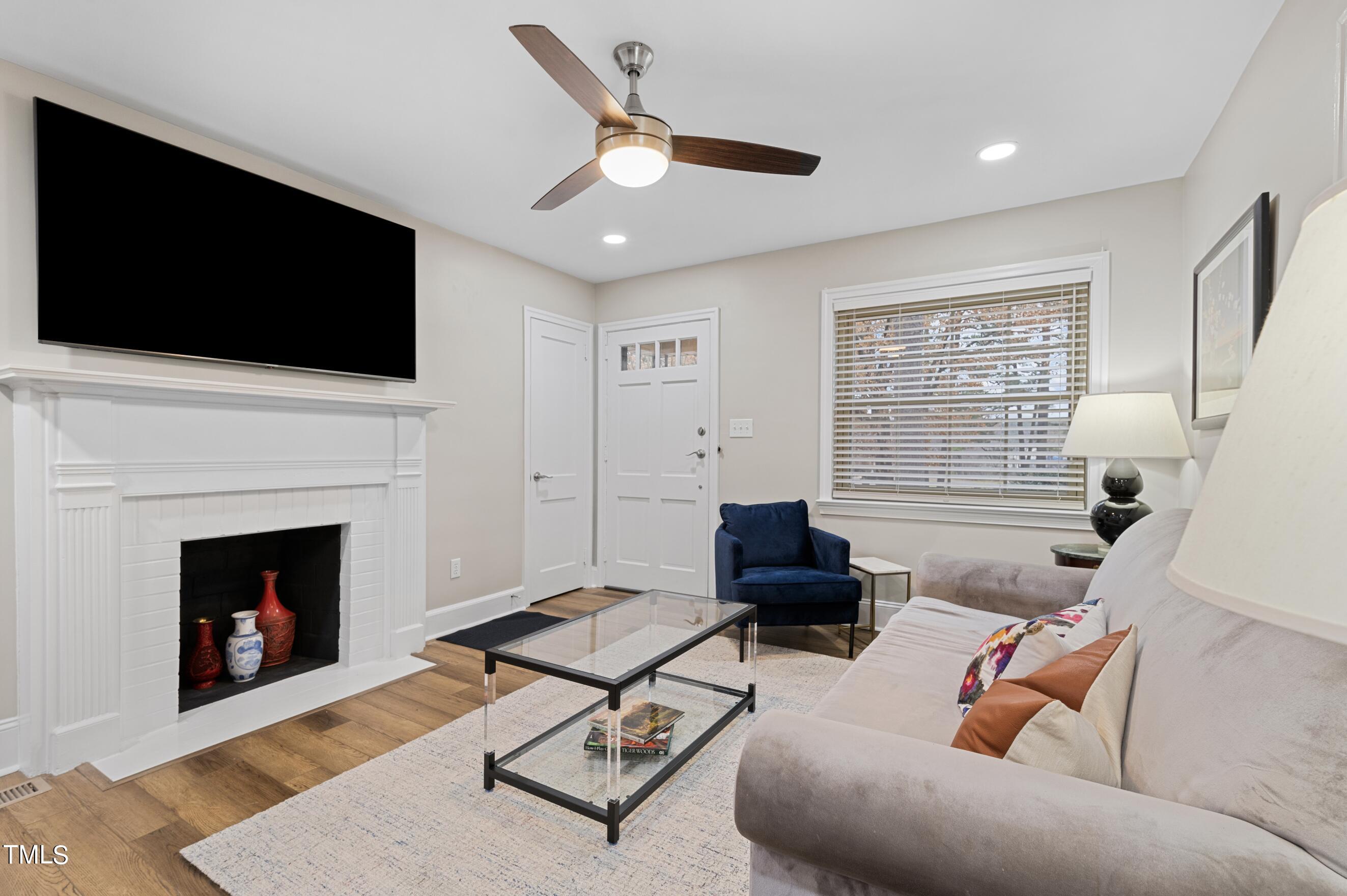 1905 Wagoner Street Property Photo 11