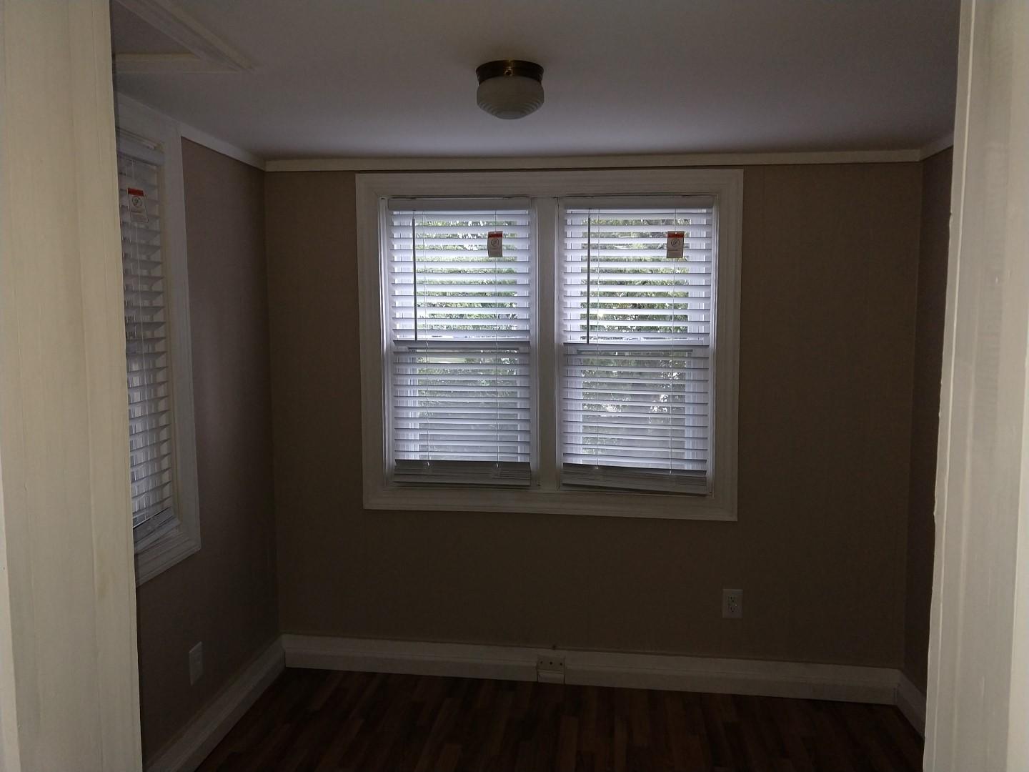 1401 Lynn Road Property Photo 3