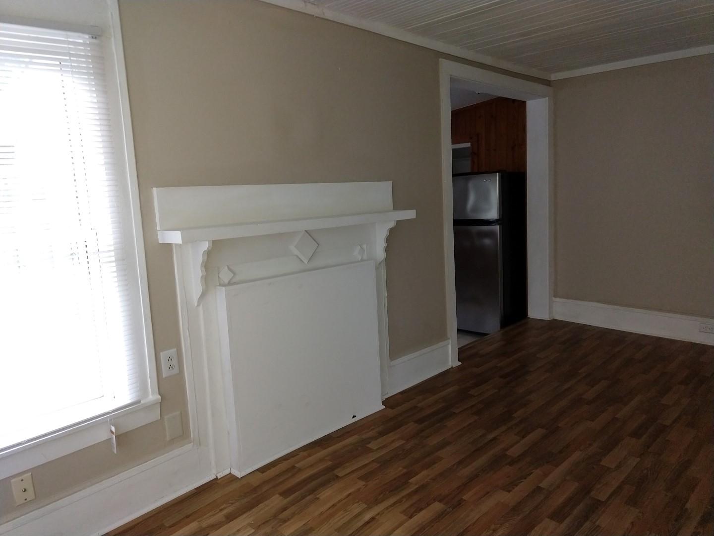 1401 Lynn Road Property Photo 5