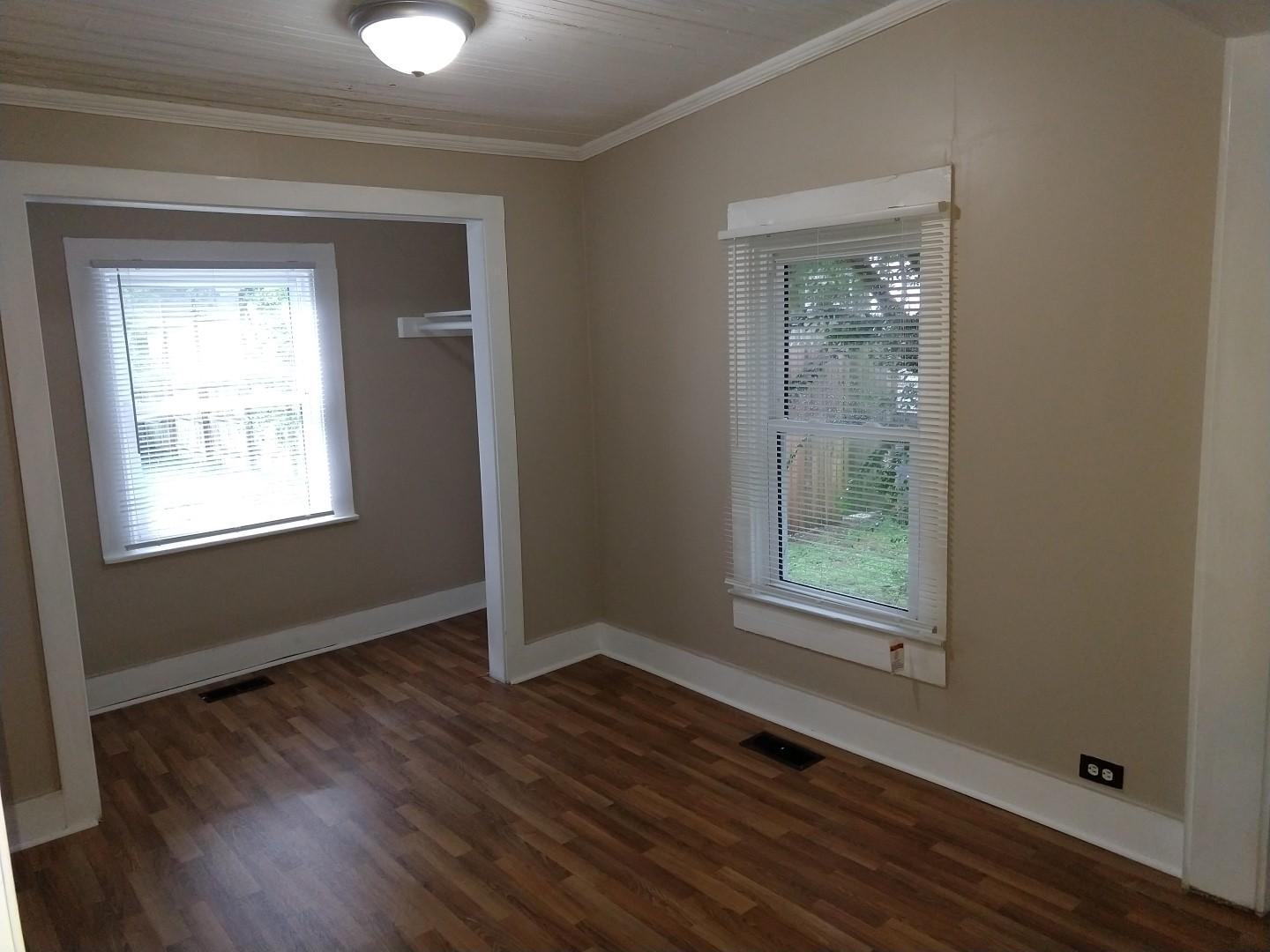 1401 Lynn Road Property Photo 14