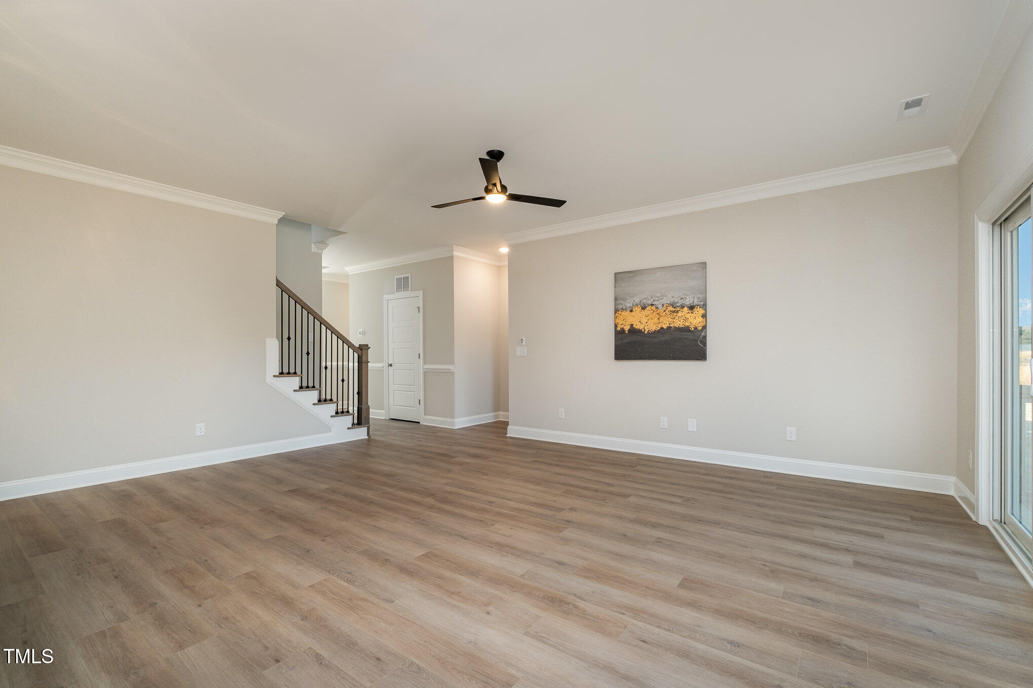35 Uptown Road Property Photo 5