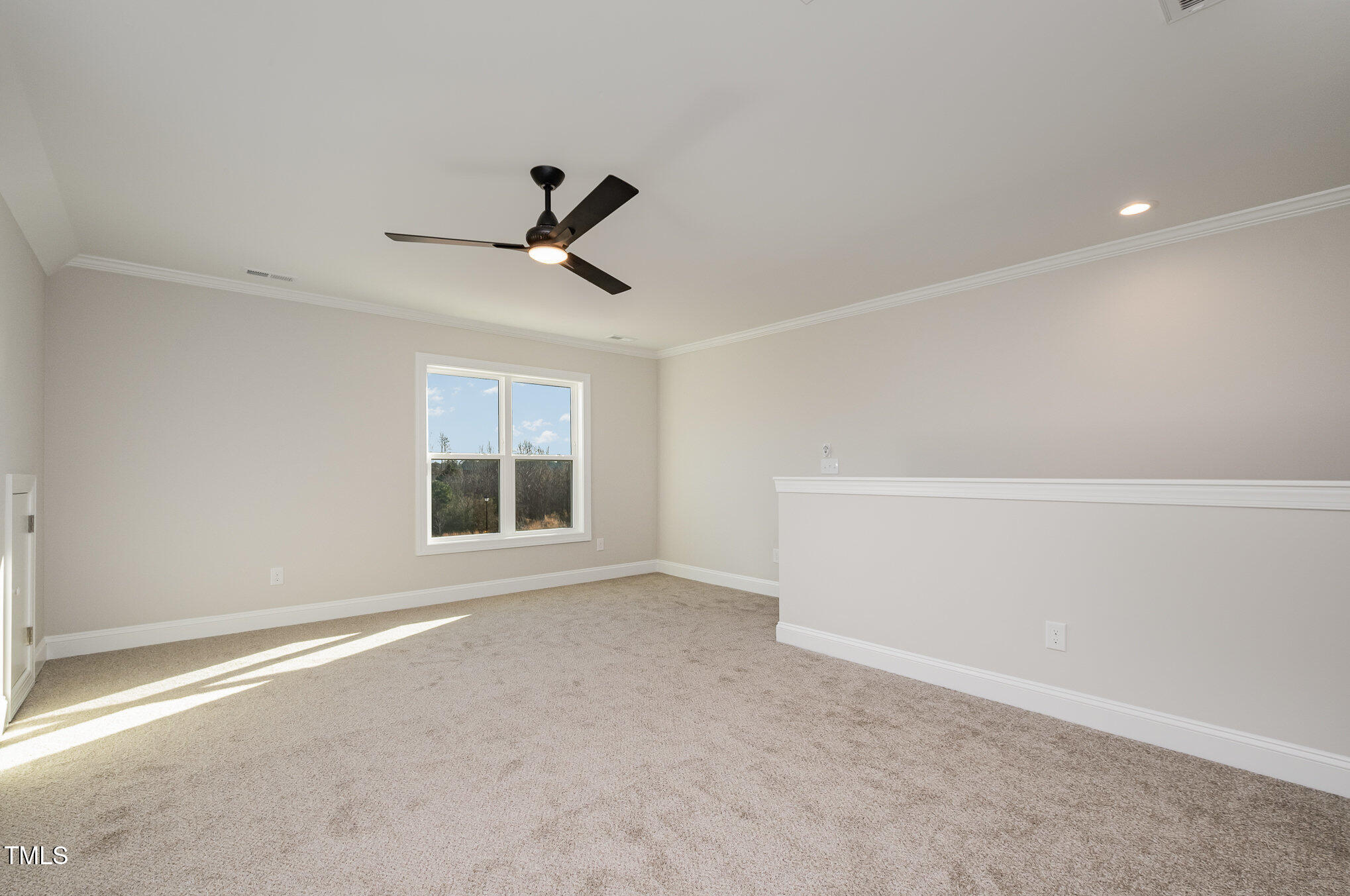 35 Uptown Road Property Photo 27