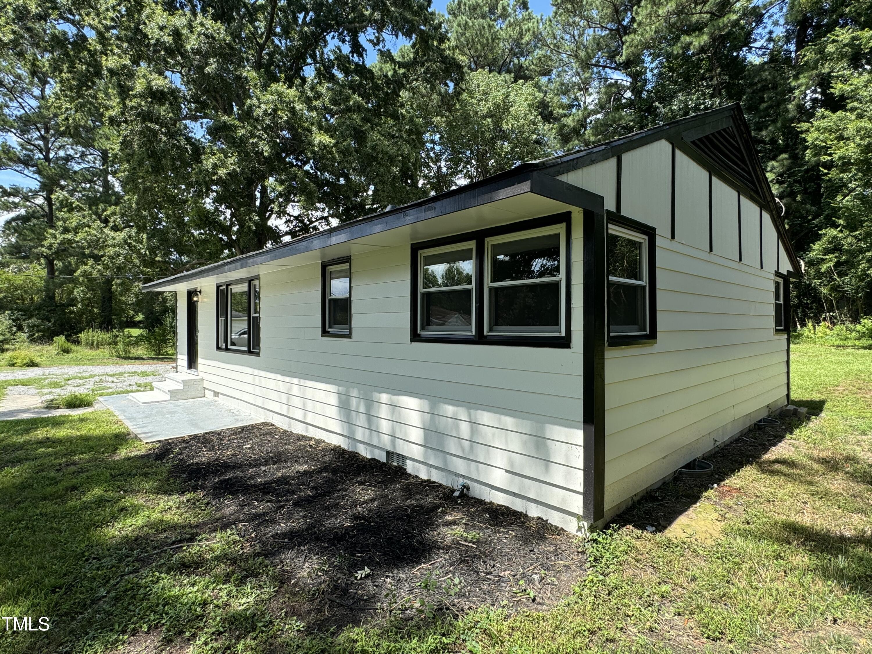 3005 Avery St Street Property Photo 1