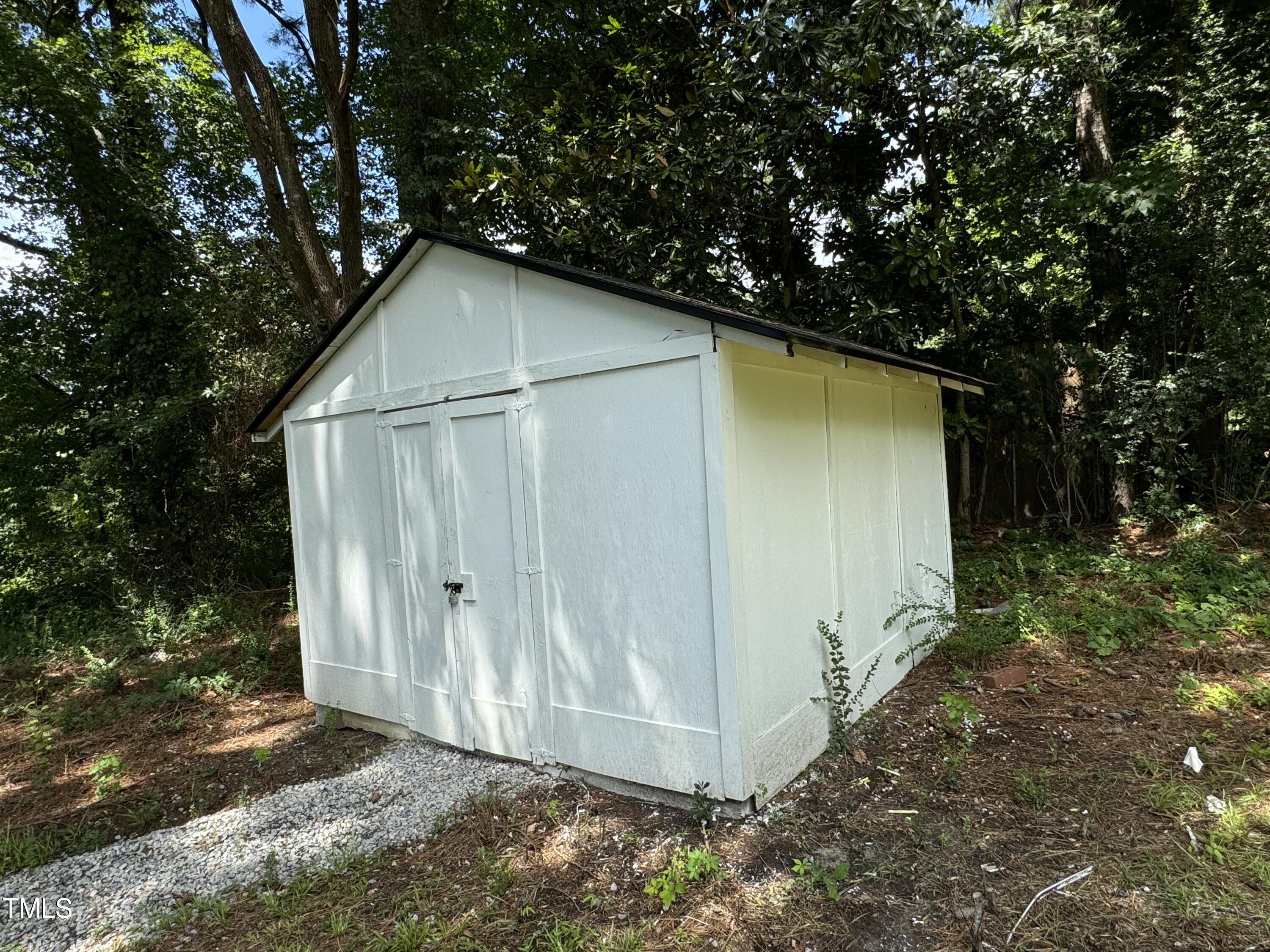 3005 Avery St Street Property Photo 5