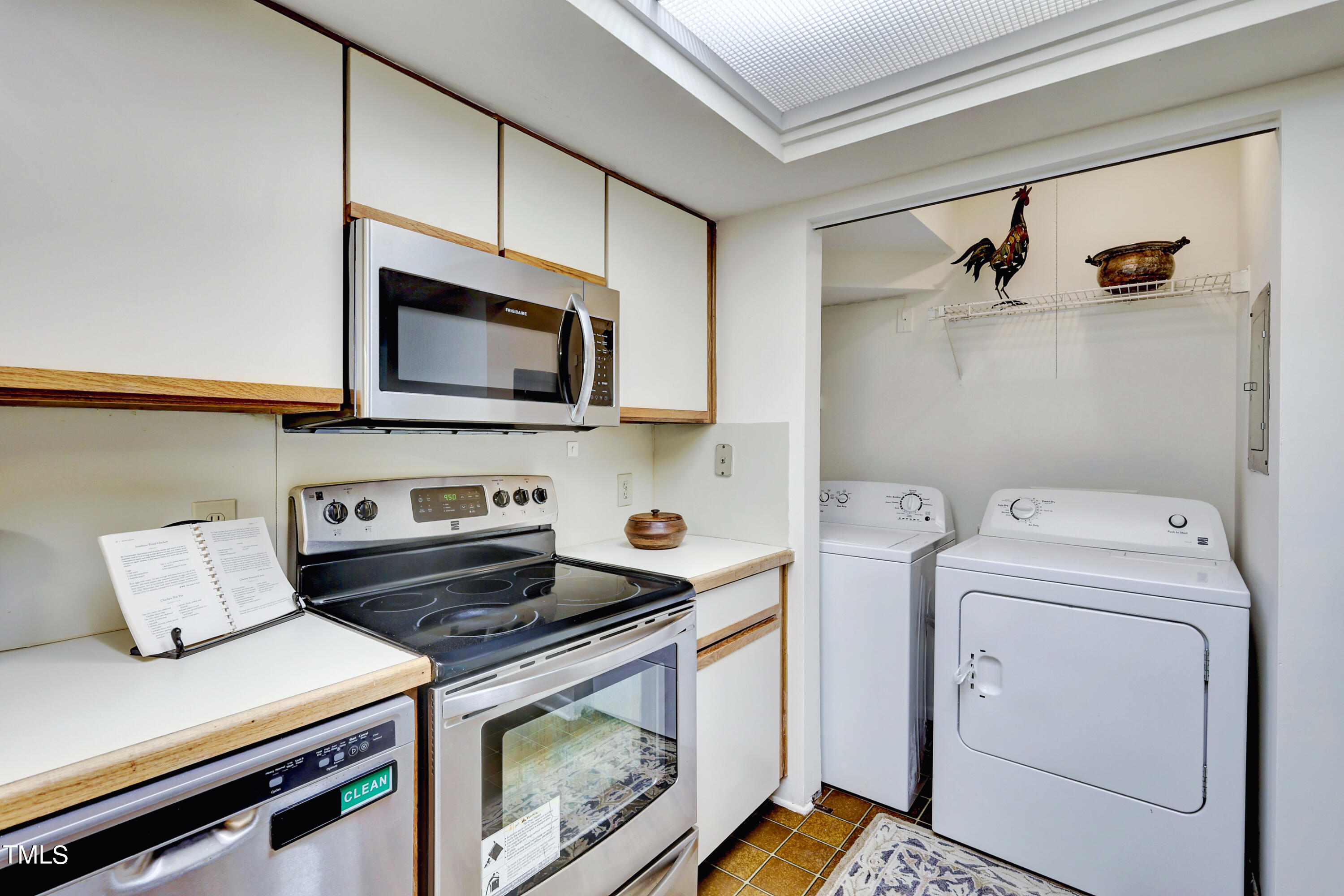 816 Berkeley Street # B Property Photo 15