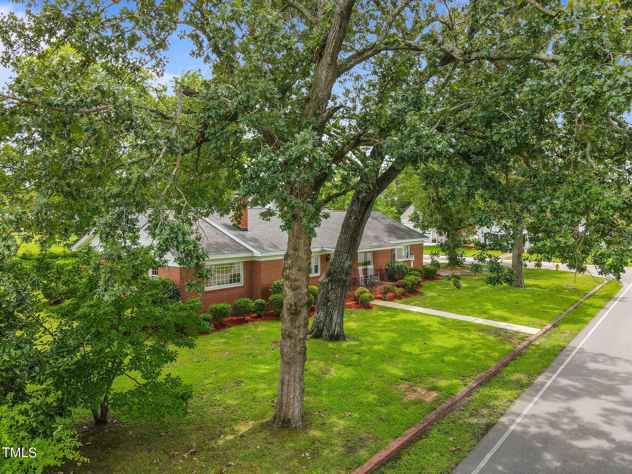 409 S Mckay Avenue Property Photo 2