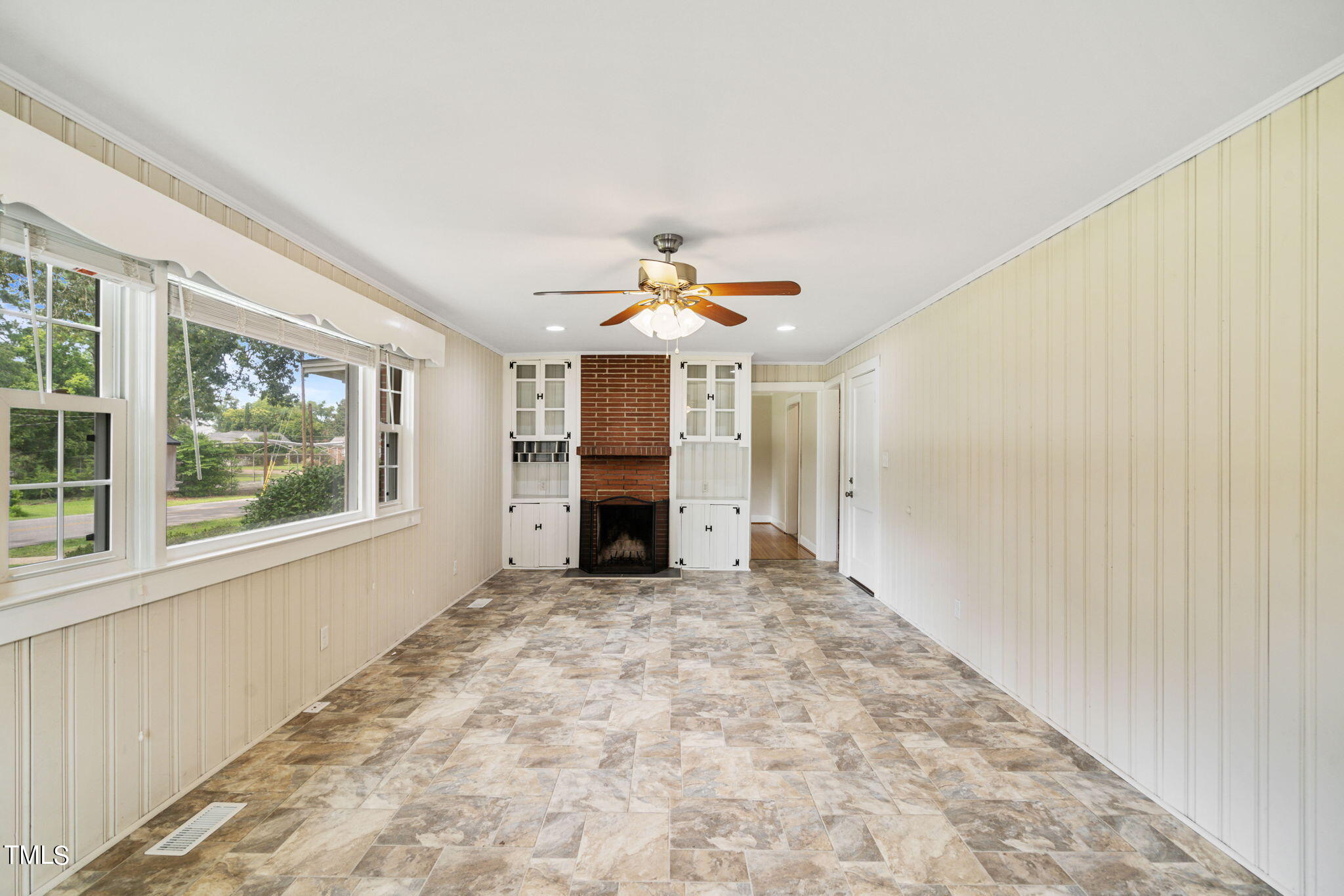 409 S Mckay Avenue Property Photo 7