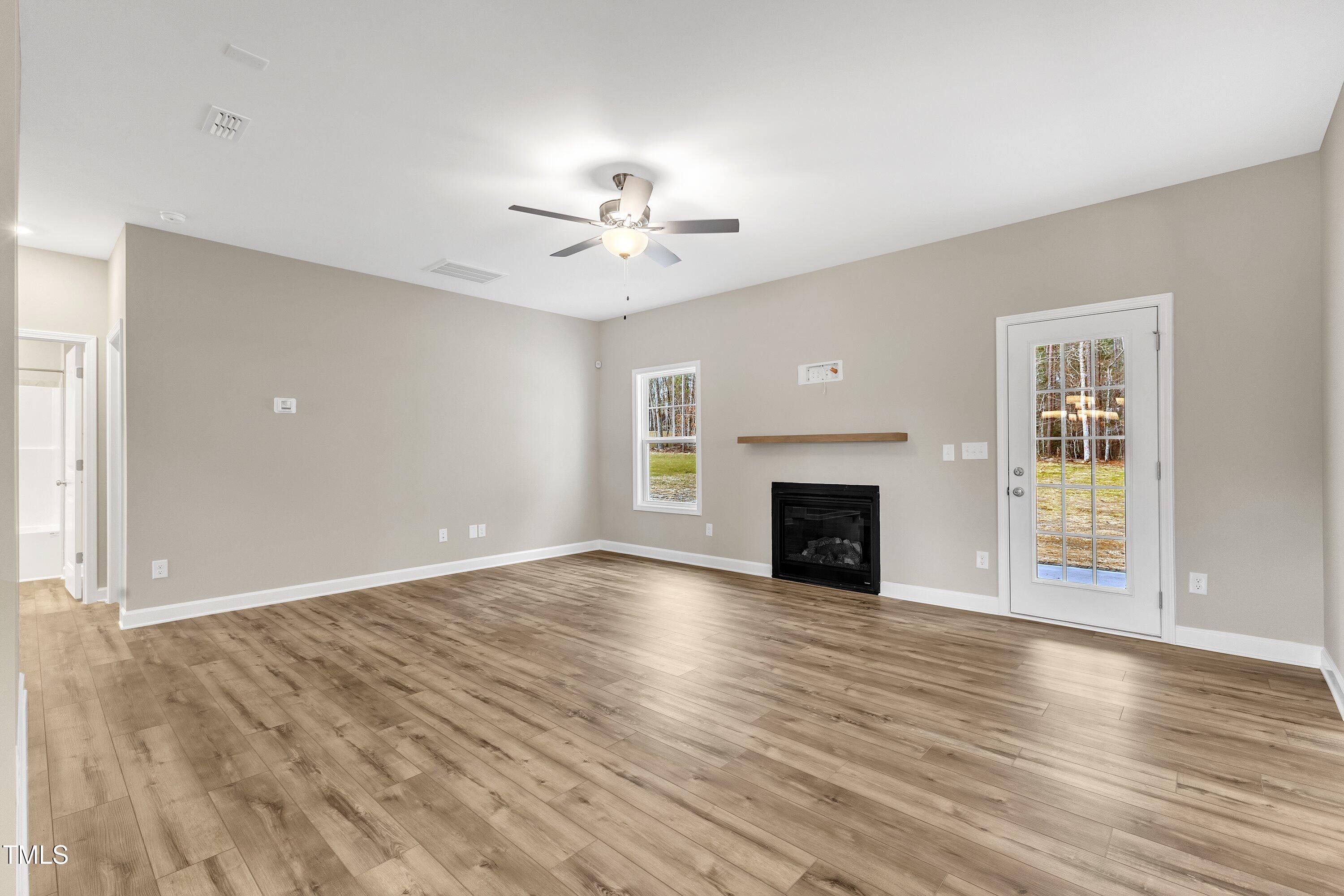 445 E Clydes Point Way Property Photo 15