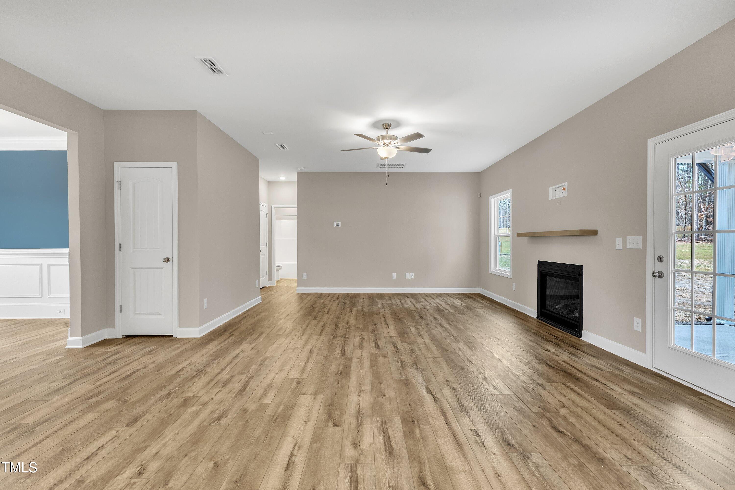 445 E Clydes Point Way Property Photo 19