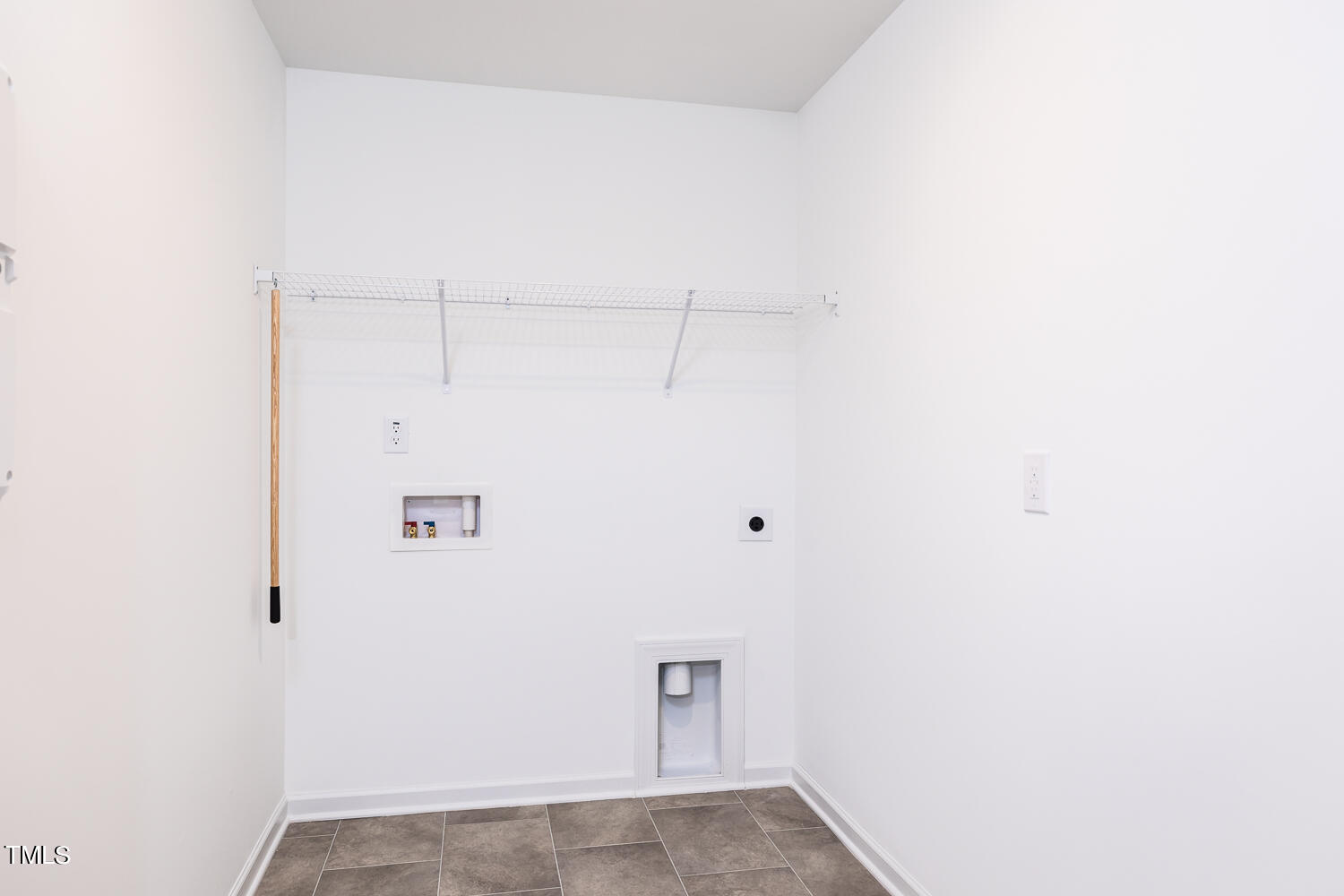 130 Charlie Circle Property Photo 17