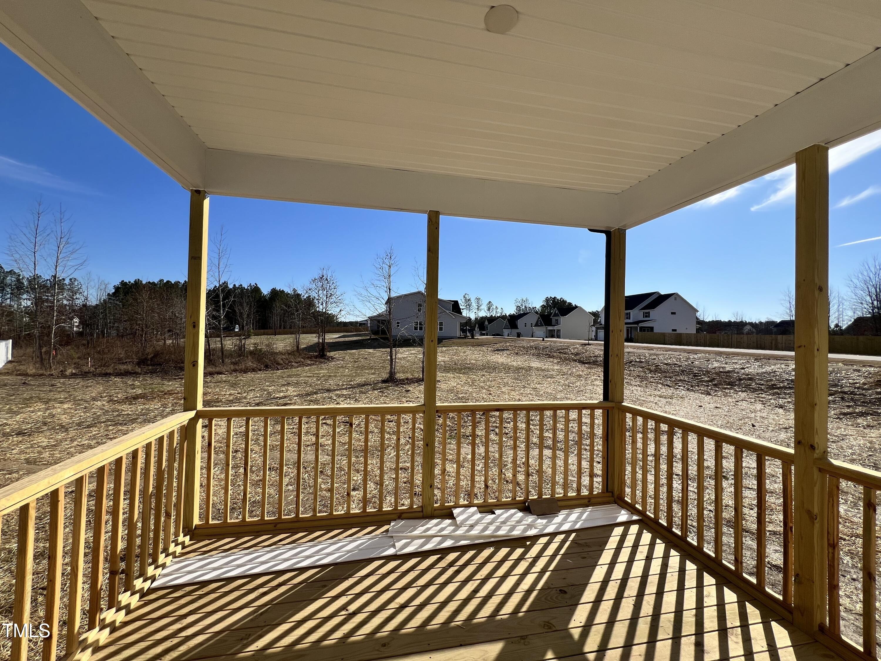 370 E Clydes Point Way Property Photo 18
