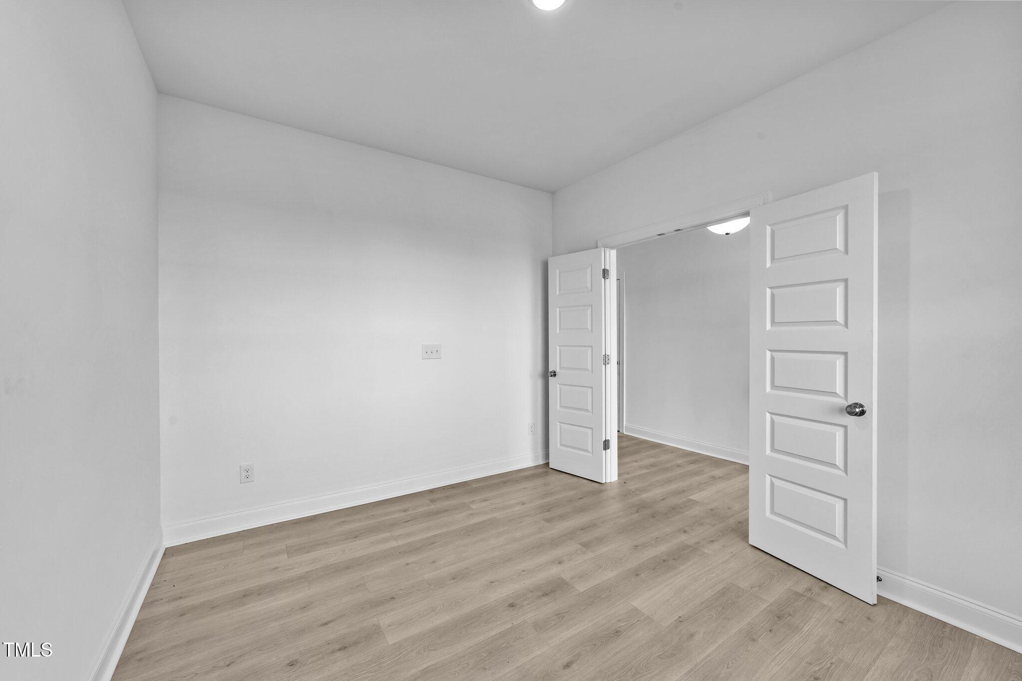 128 Merrifield Lane Property Photo 8