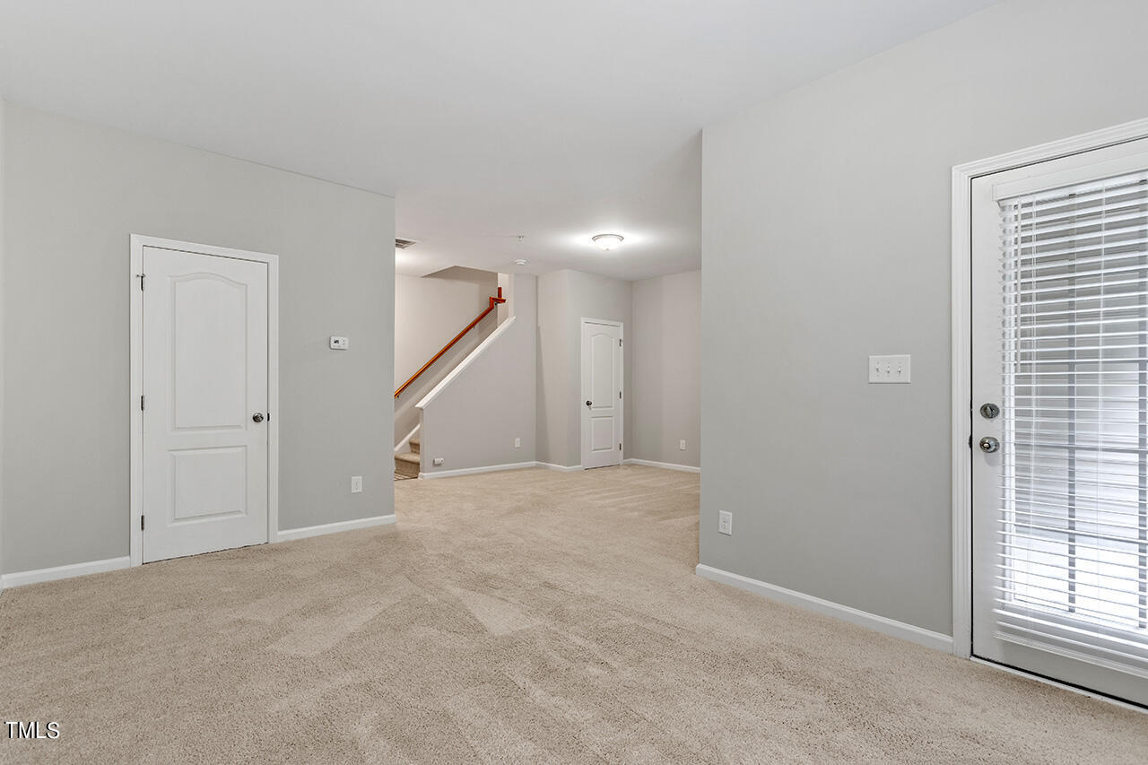 8122 Primanti Boulevard Property Photo 5
