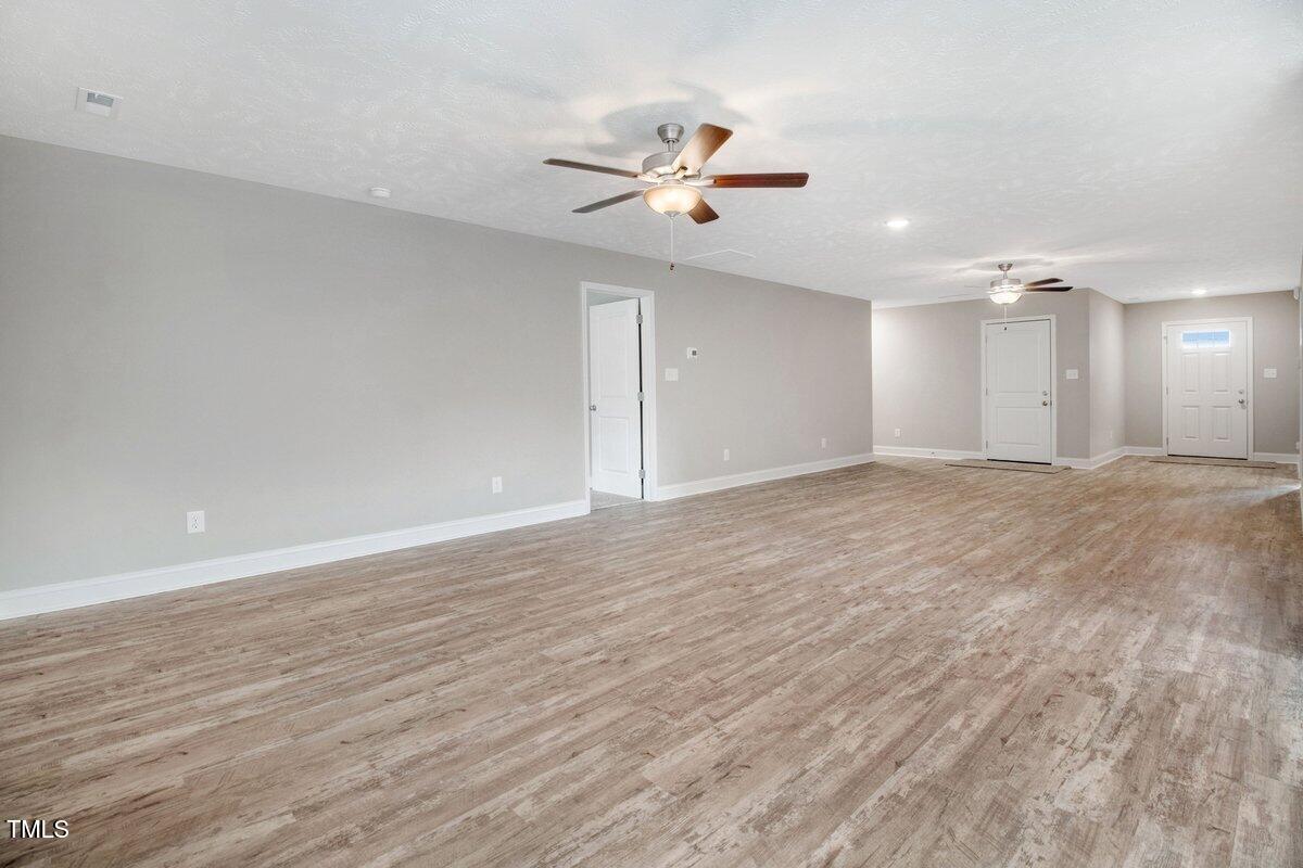 3104 Summit Road Property Photo 4
