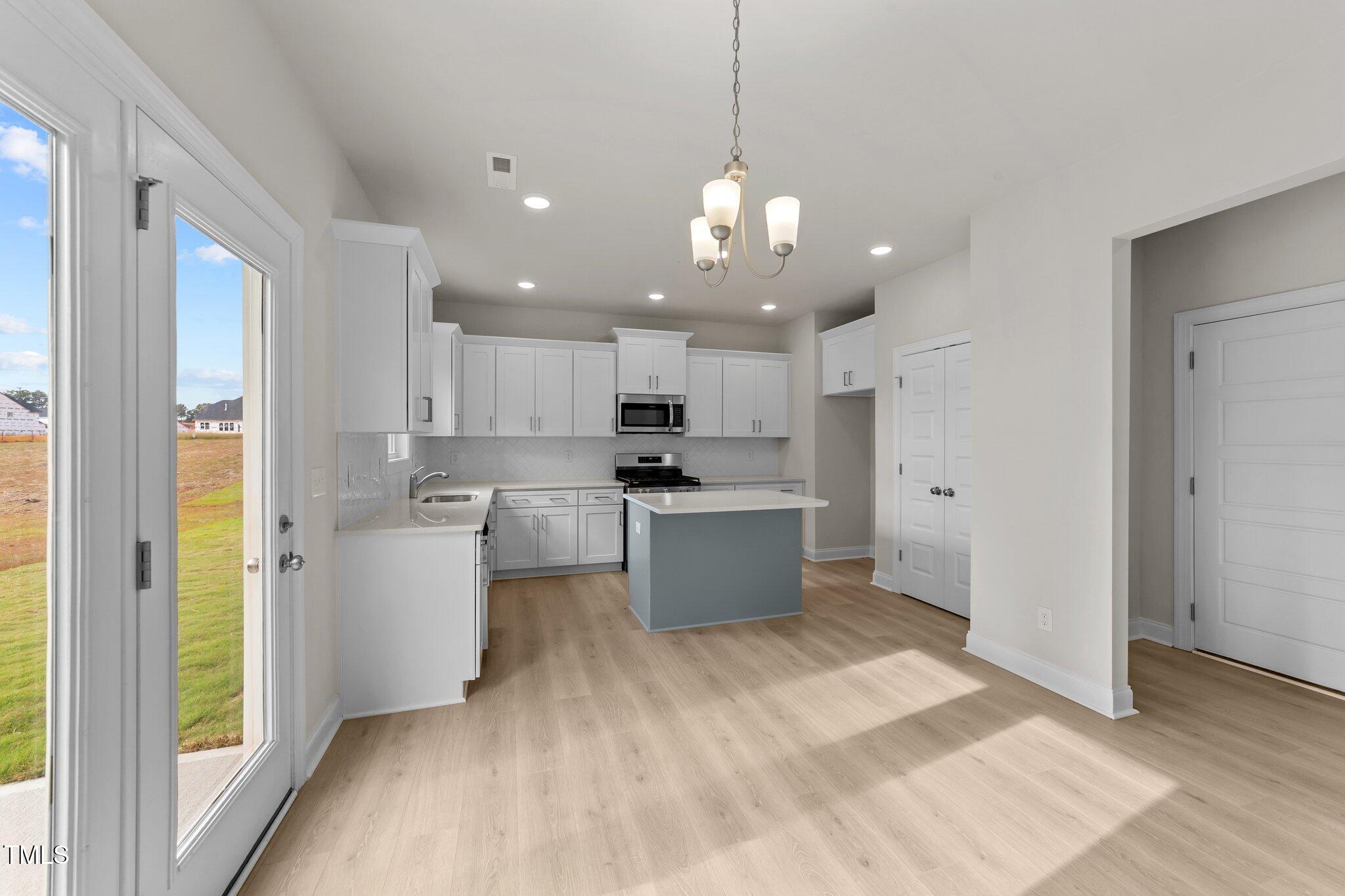 90 Merrifield Lane Property Photo 14