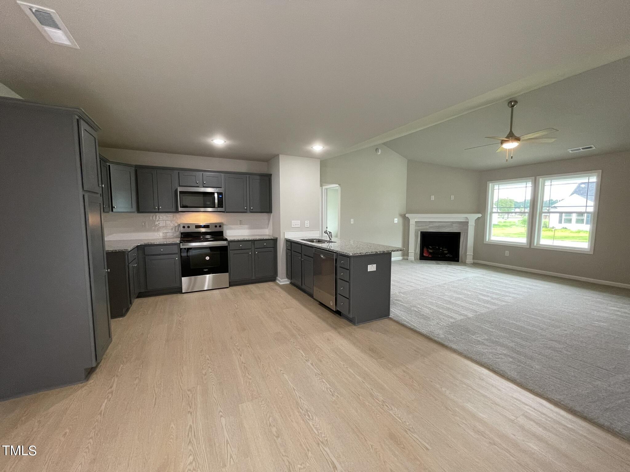 240 Lotus Avenue Property Photo 4