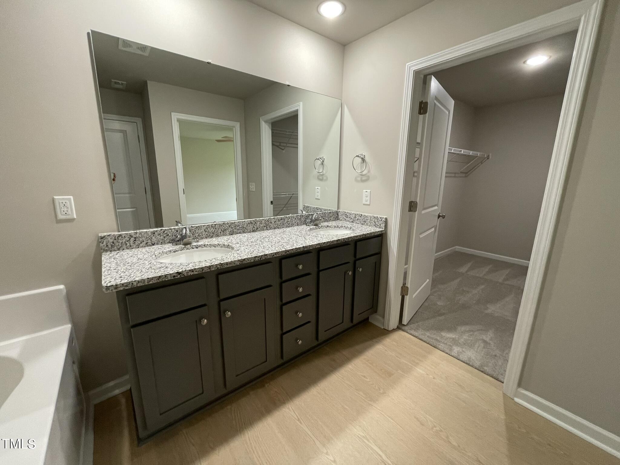 240 Lotus Avenue Property Photo 12