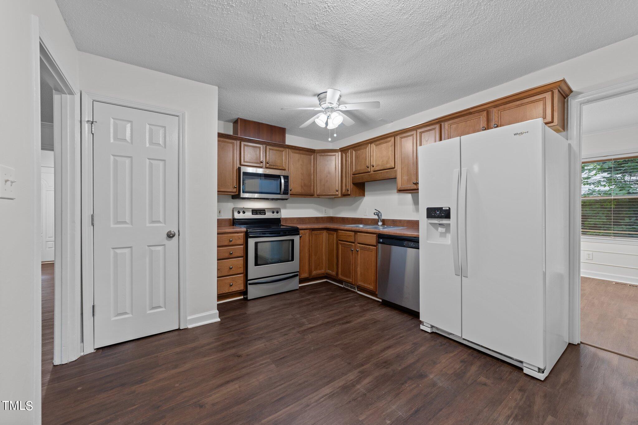 4413 Old Colony Road Property Photo 11
