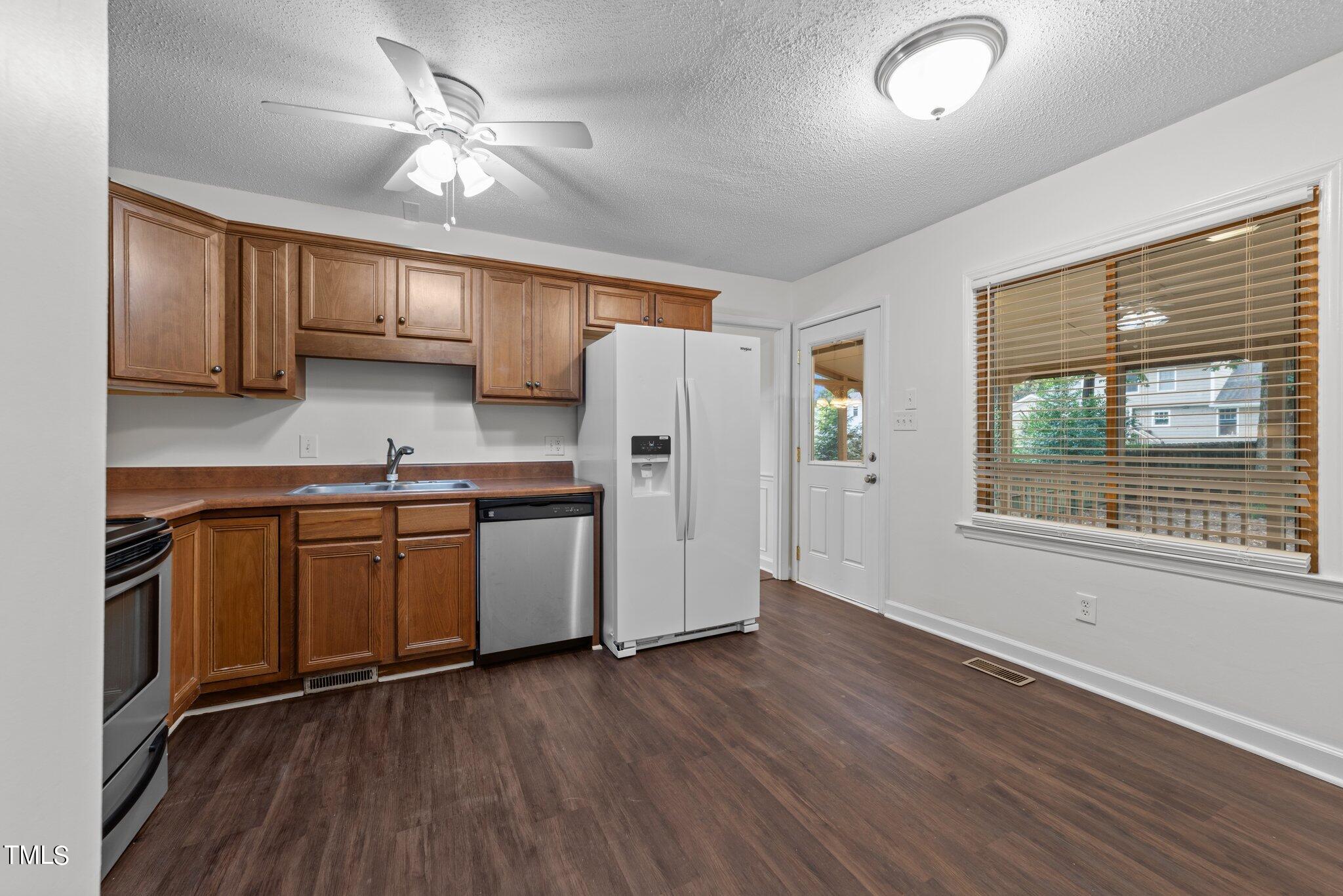 4413 Old Colony Road Property Photo 12