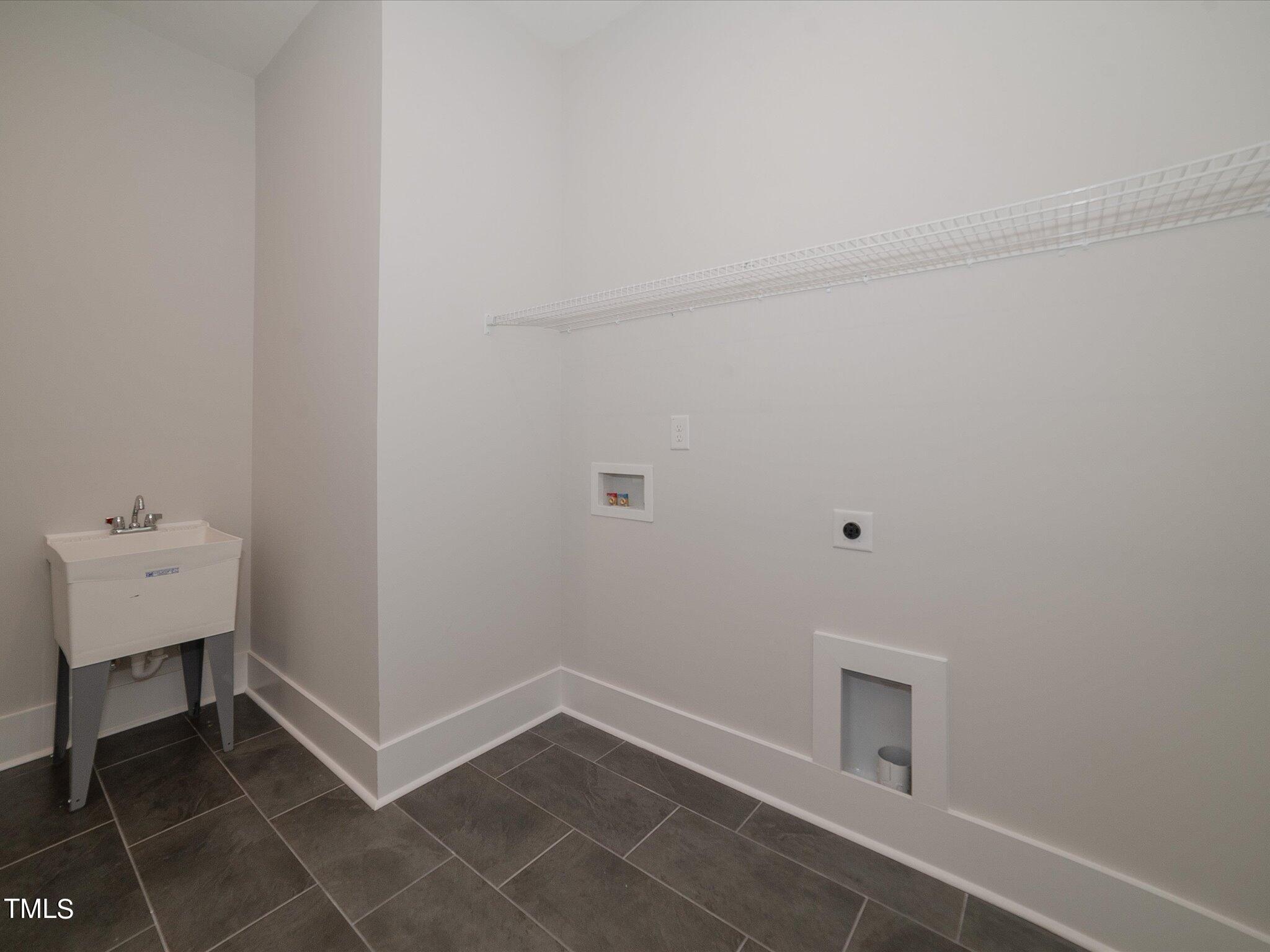 16 Autumn Breeze Court Property Photo 16