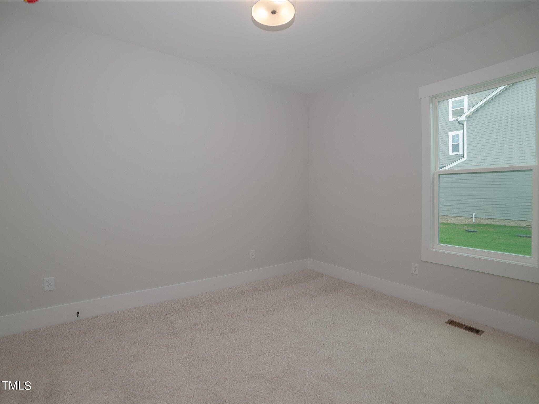16 Autumn Breeze Court Property Photo 18