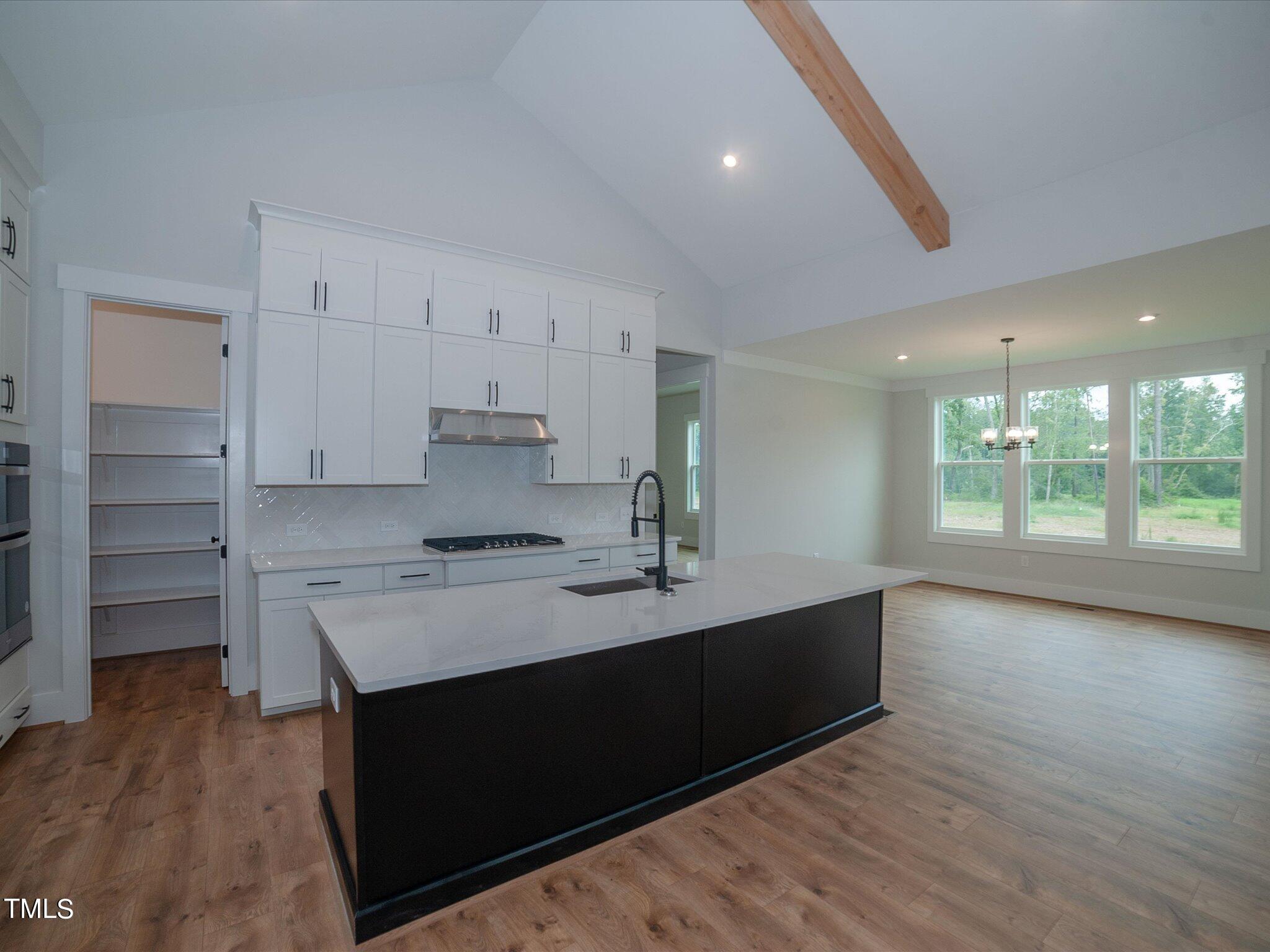 16 Autumn Breeze Court Property Photo 28