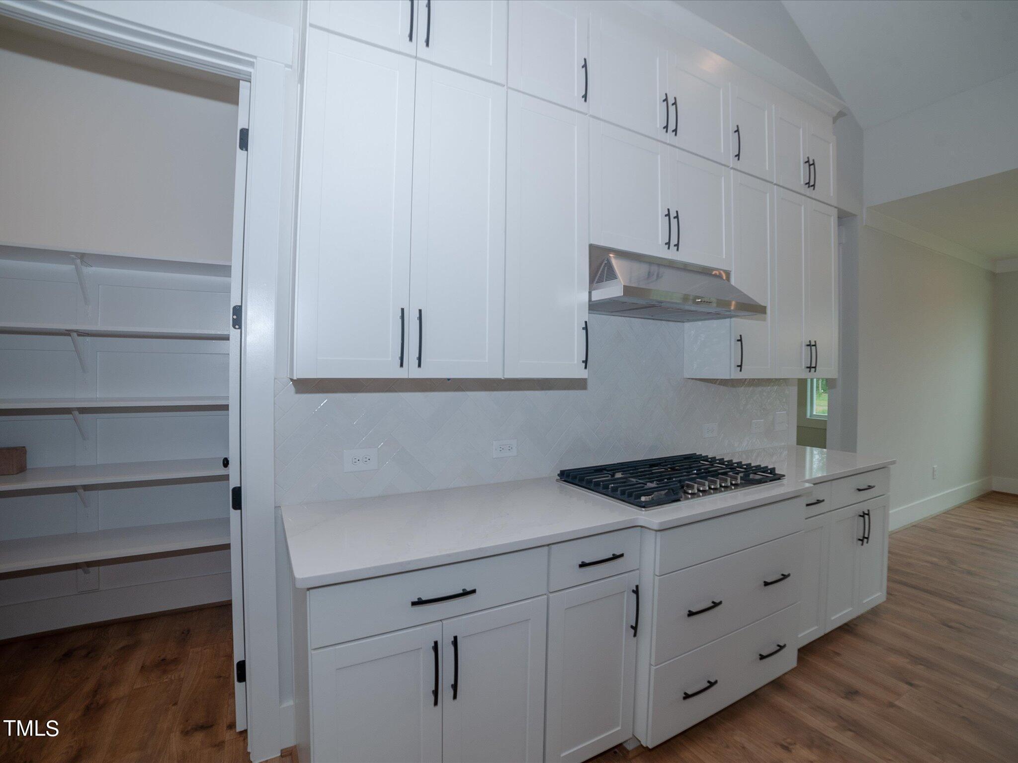 16 Autumn Breeze Court Property Photo 29