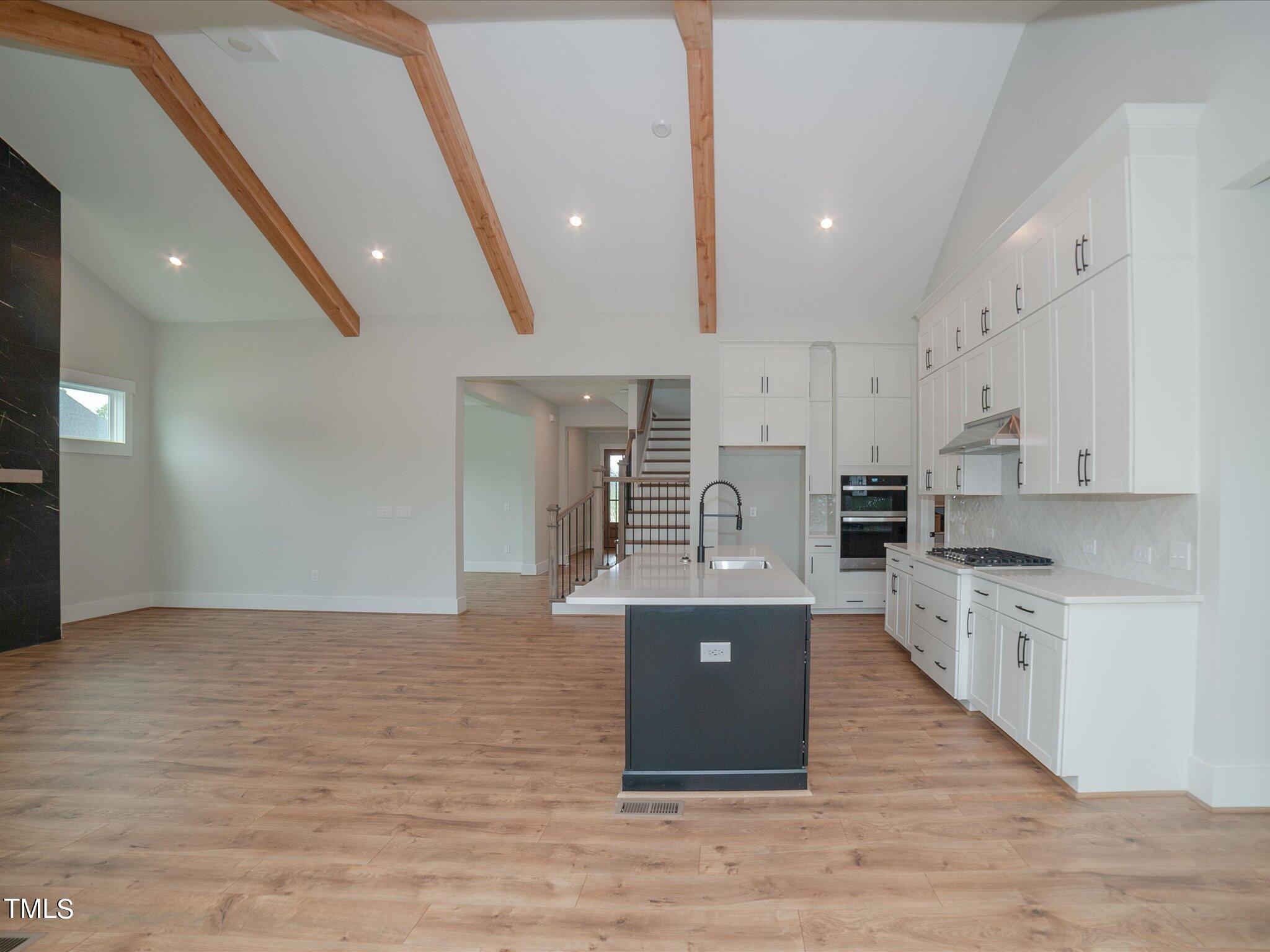 16 Autumn Breeze Court Property Photo 33
