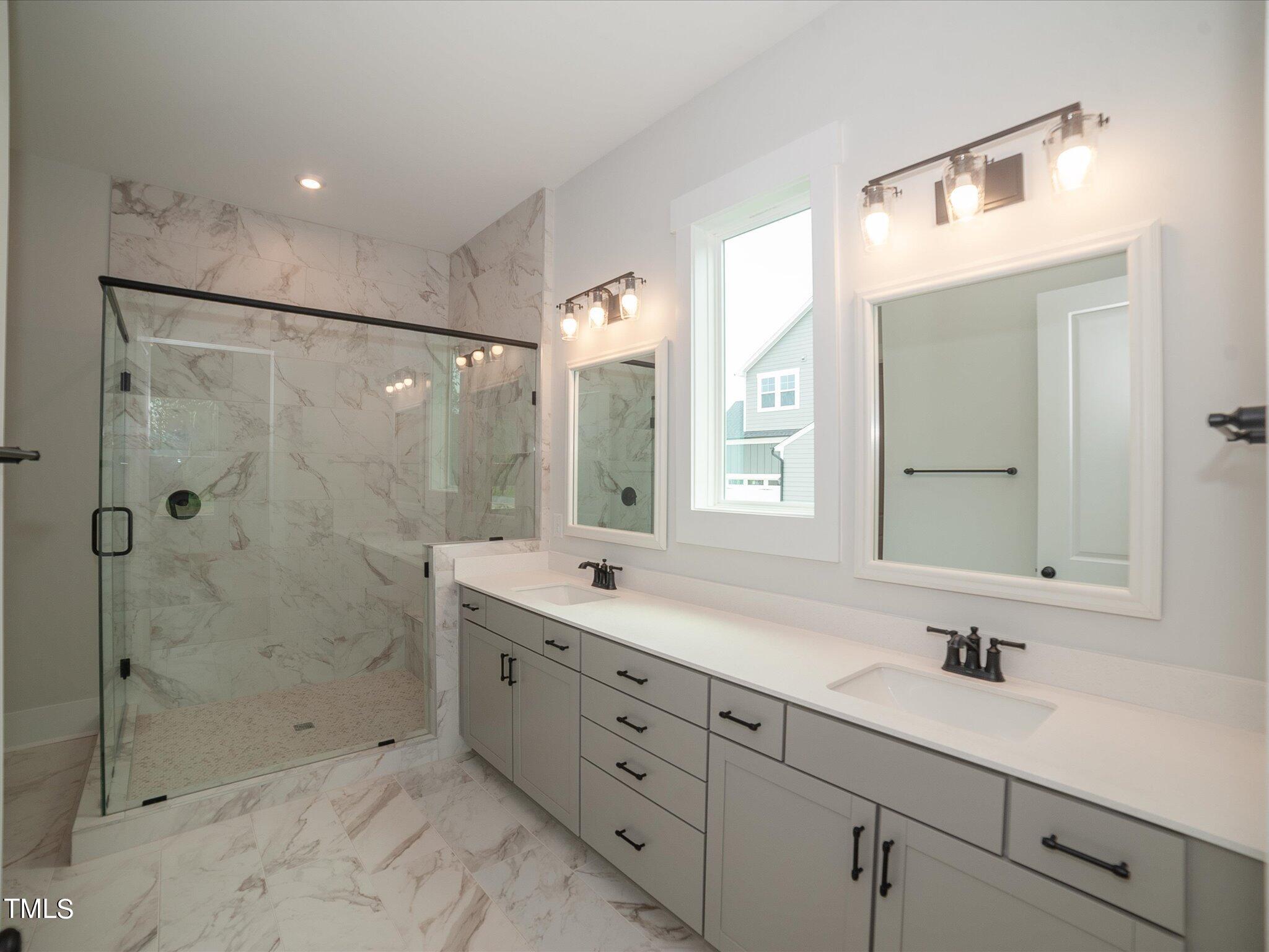 16 Autumn Breeze Court Property Photo 42