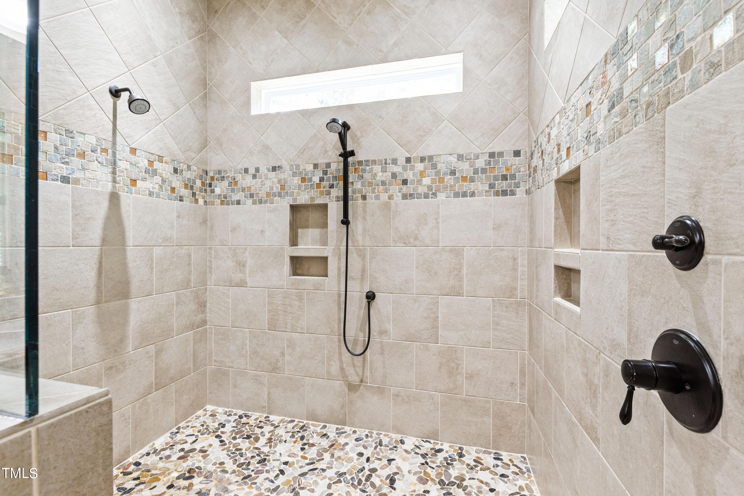 1009 Northshore Drive Property Photo 31