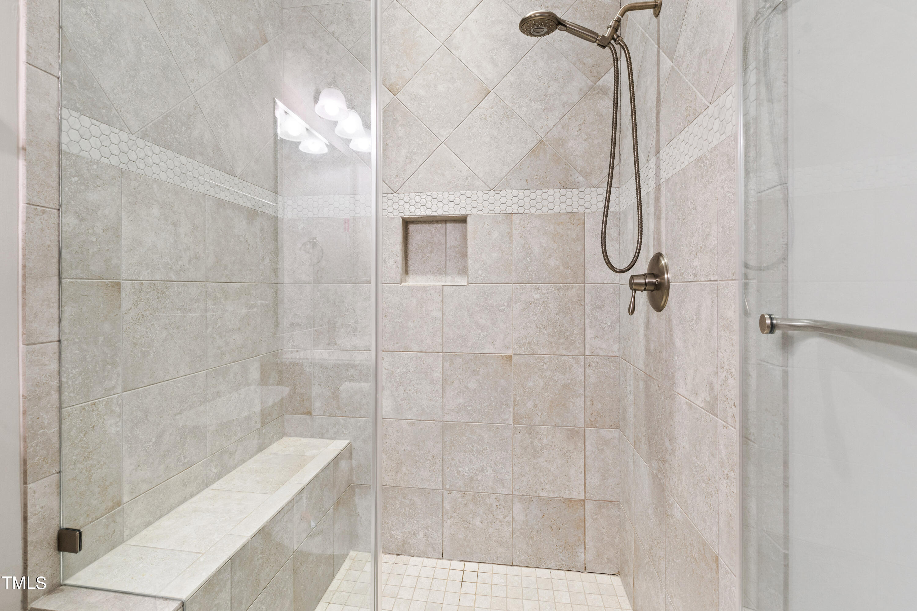 1009 Northshore Drive Property Photo 41
