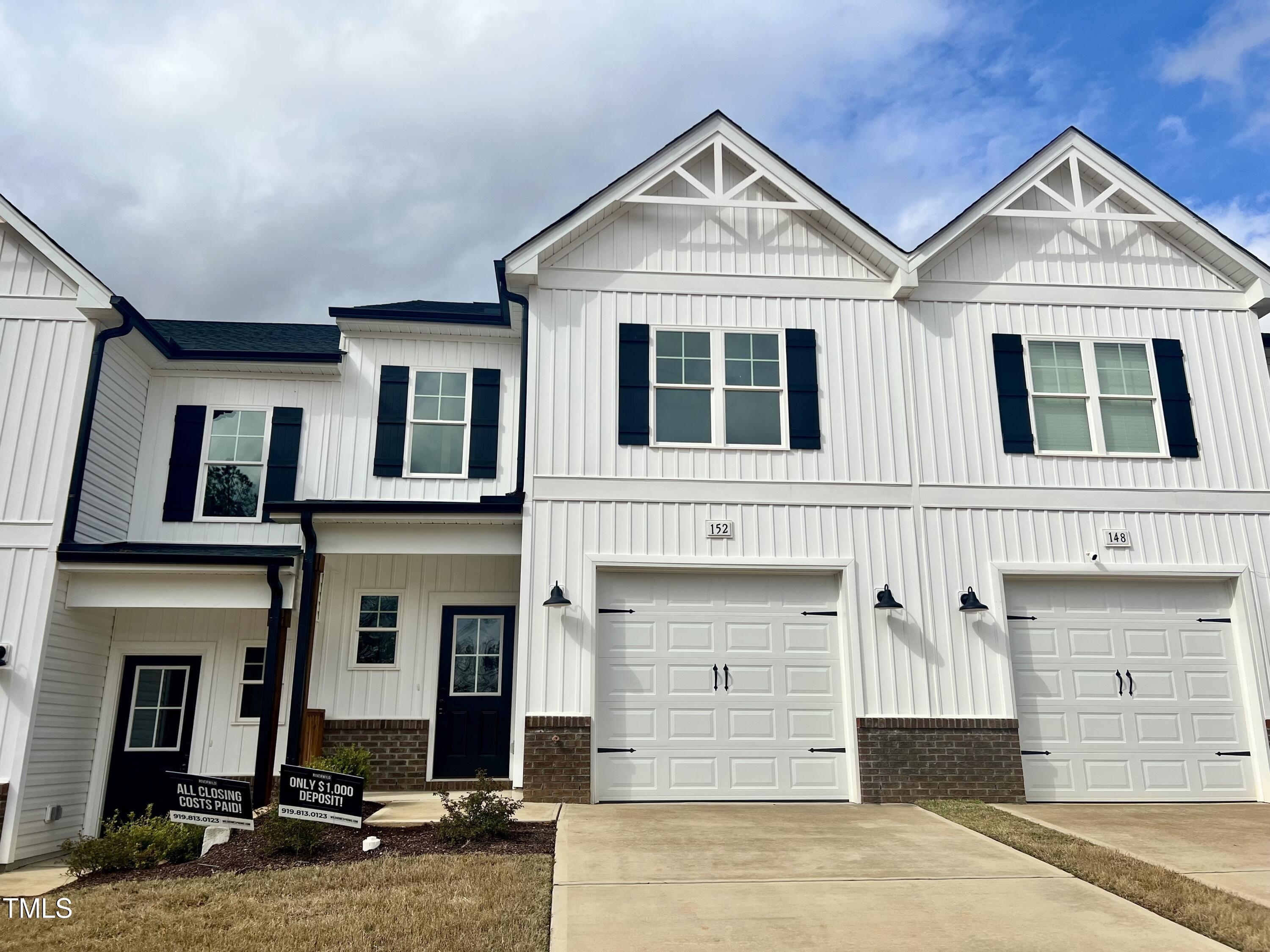 152 S Mistflower Street Property Photo 1
