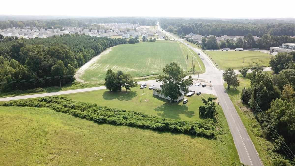 1401 Shepard School Road Property Photo 2