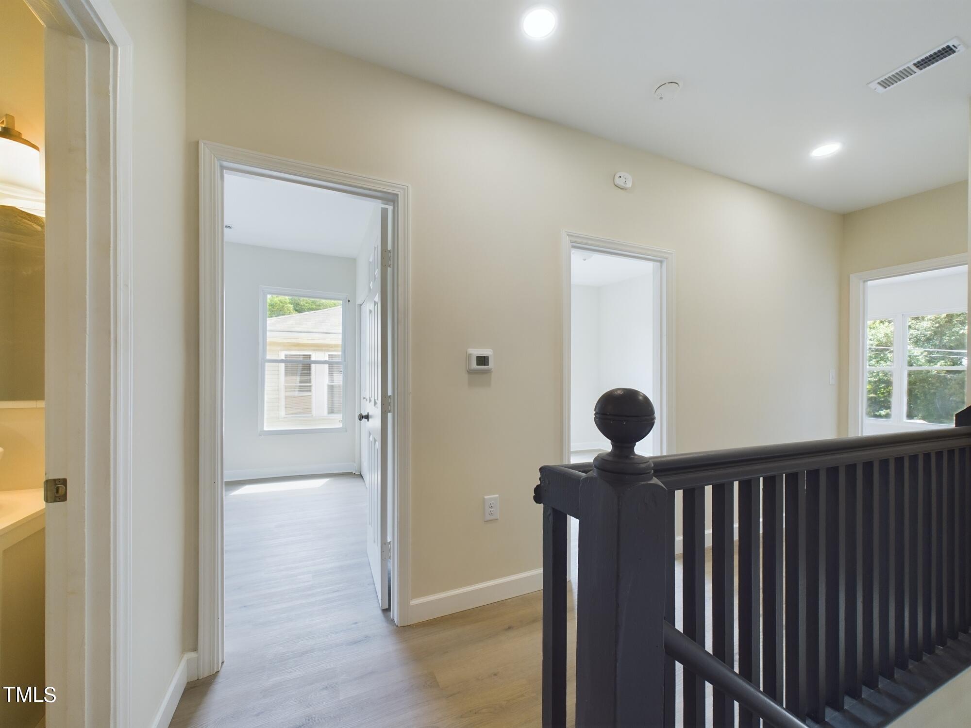 421 E 15th Street 421-423 Property Photo 13
